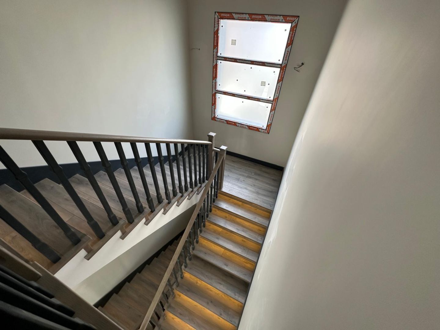 Çaybağlarında Paraşüt Pistine 1 dk Mesafede Site İçerisinde 6+1 Satılık Villalar - 4