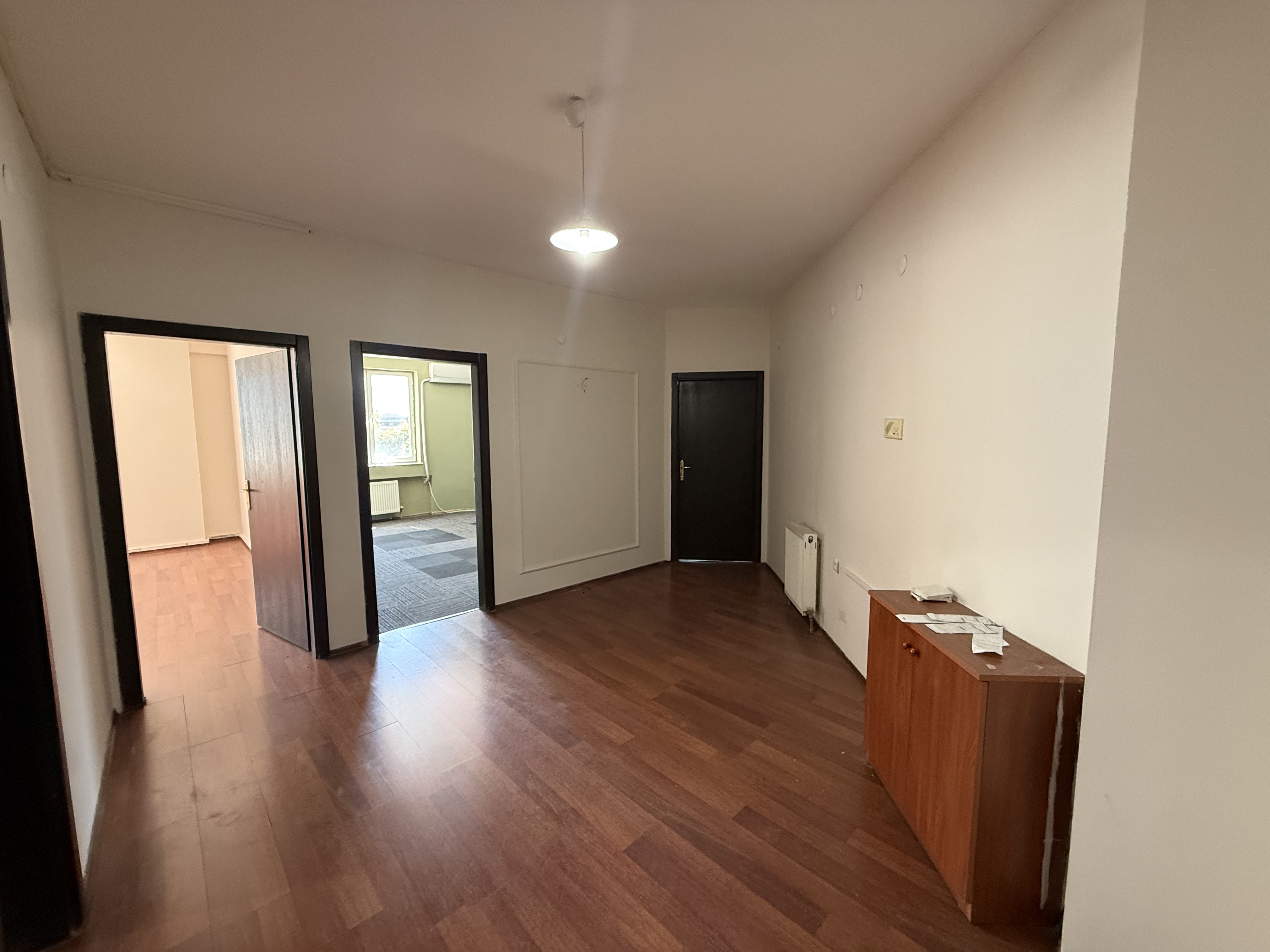 HUKUK PLAZA'DA KİRALIK OFİS