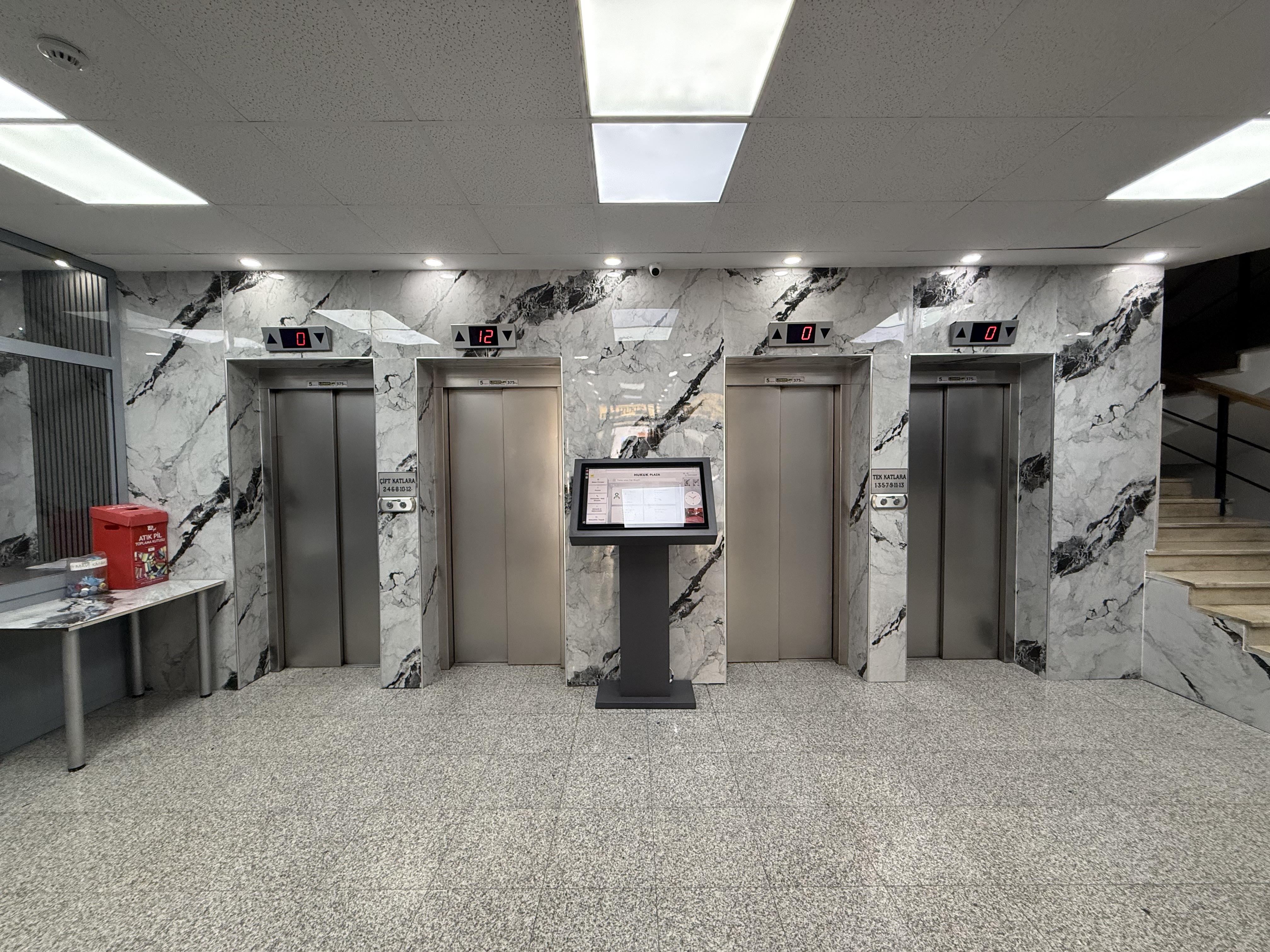 HUKUK PLAZA'DA KİRALIK OFİS - 14