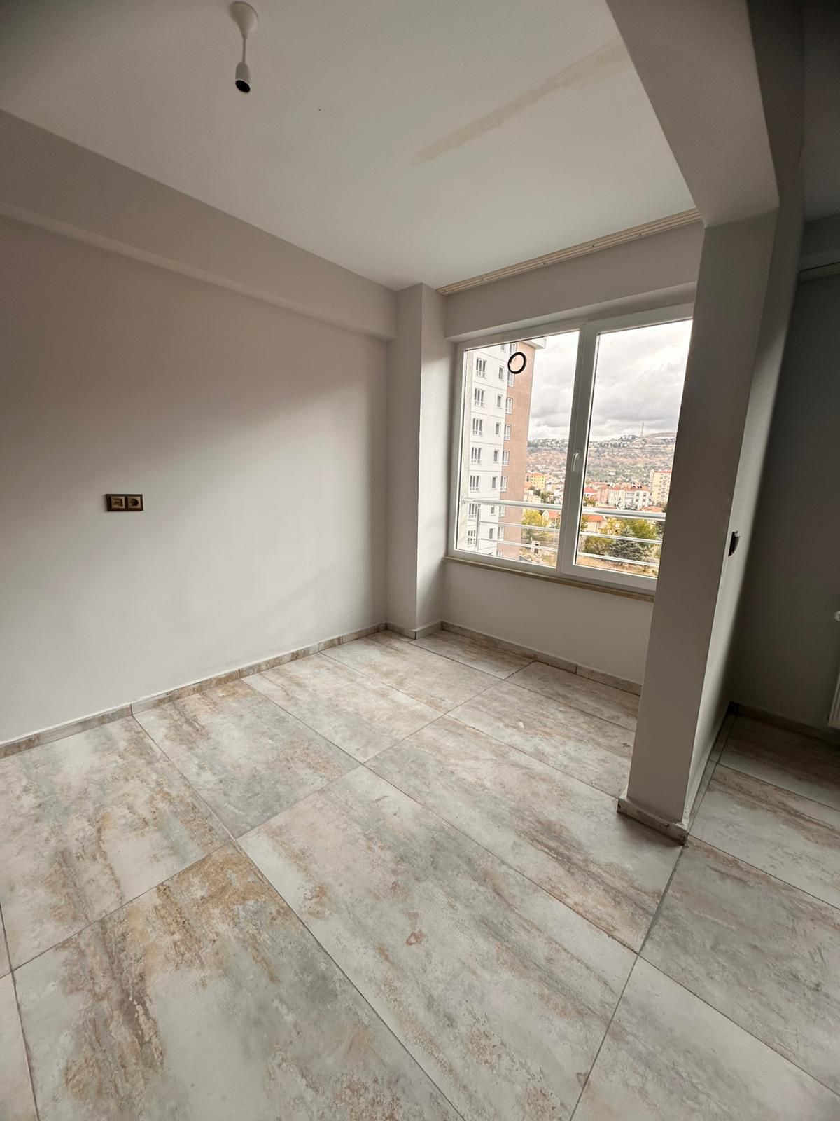 YAŞAR GYO'DAN TALAS'DA CADDE ÜSTÜNDE DA 3,5+1 SATILIK DAİRE - 3