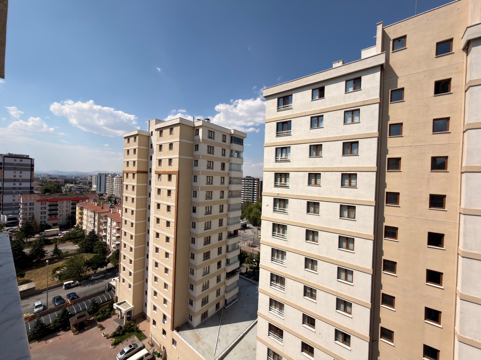 YAŞAR GYO |BAHÇELİEVLER MAHALLESİ'NDE MERKEZİ KONUMDA KİRALIK 3+1 DAİRE - 25