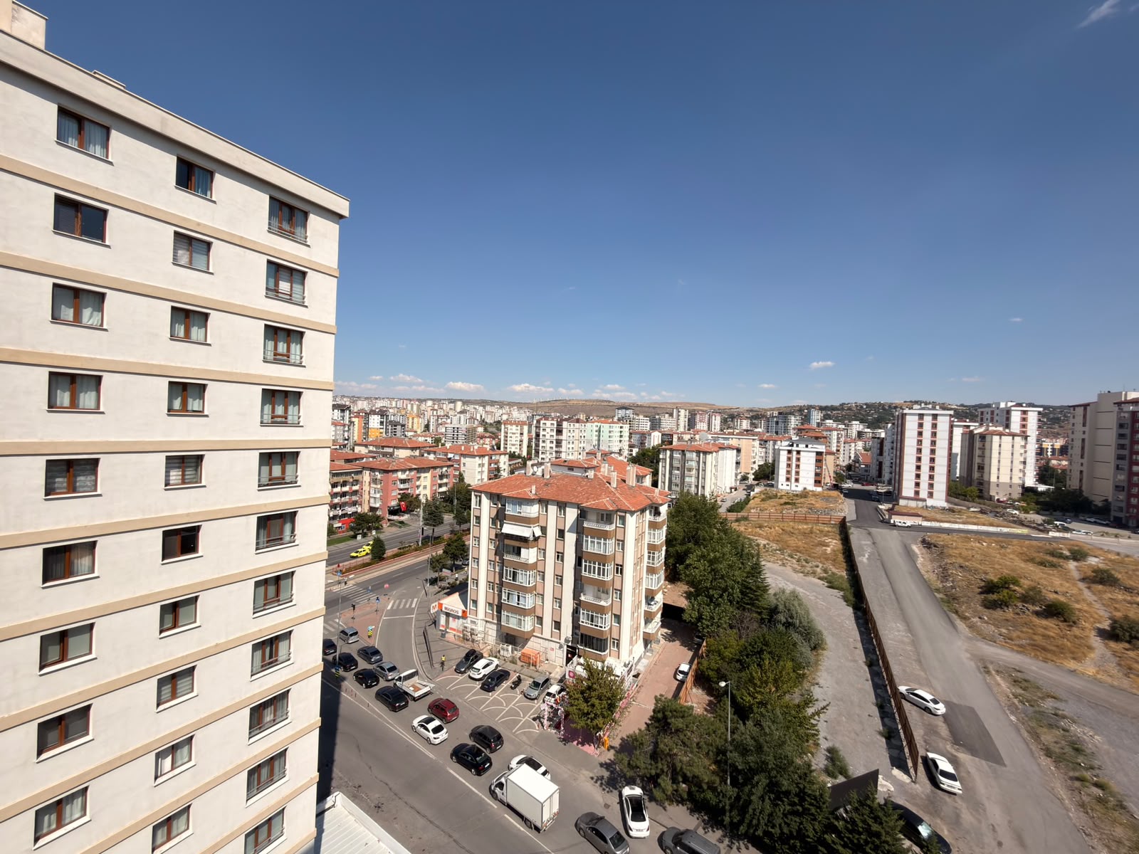 YAŞAR GYO |BAHÇELİEVLER MAHALLESİ'NDE MERKEZİ KONUMDA KİRALIK 3+1 DAİRE - 23
