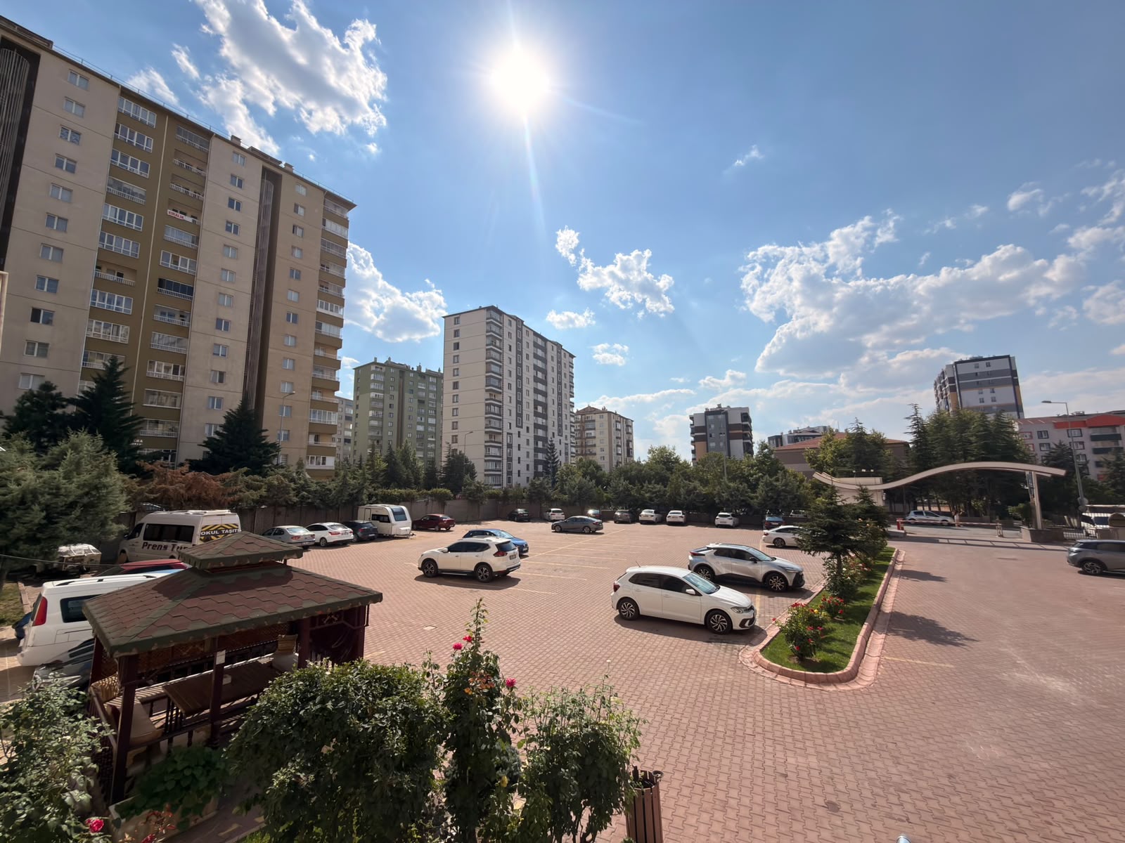 YAŞAR GYO |BAHÇELİEVLER MAHALLESİ'NDE MERKEZİ KONUMDA KİRALIK 3+1 DAİRE - 26