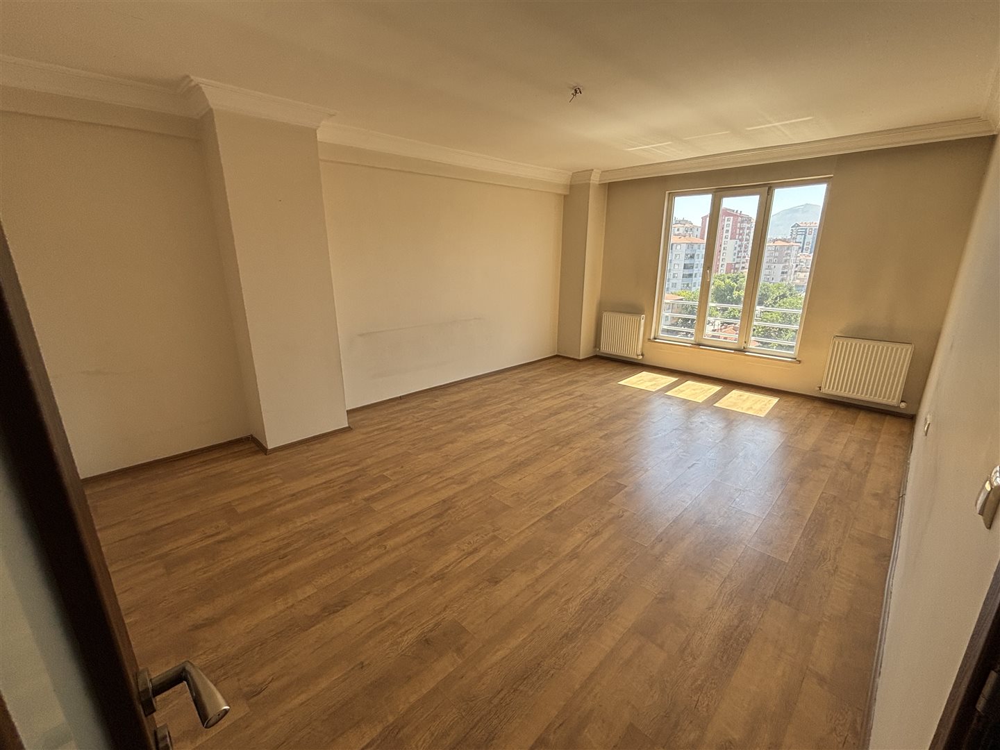 HÜRRİYET MH. CENGİZ TOPEL CD'SİNDE 3+1 KÖŞE DAİRE - 9