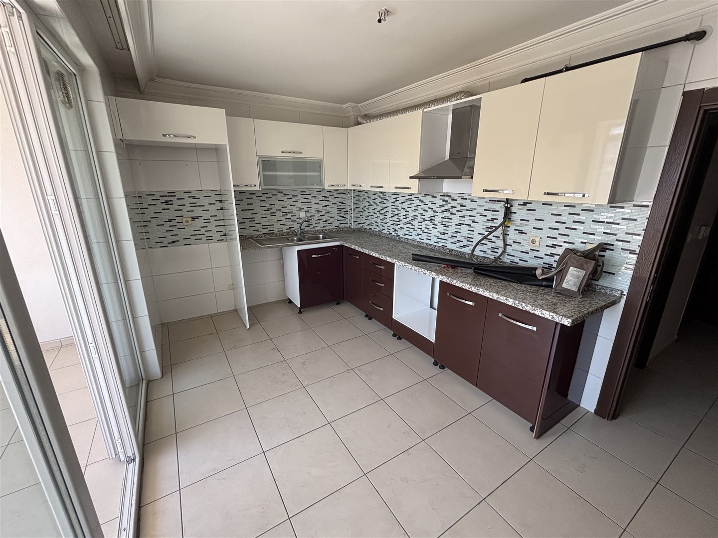 HÜRRİYET MH. CENGİZ TOPEL CD'SİNDE 3+1 KÖŞE DAİRE - 6