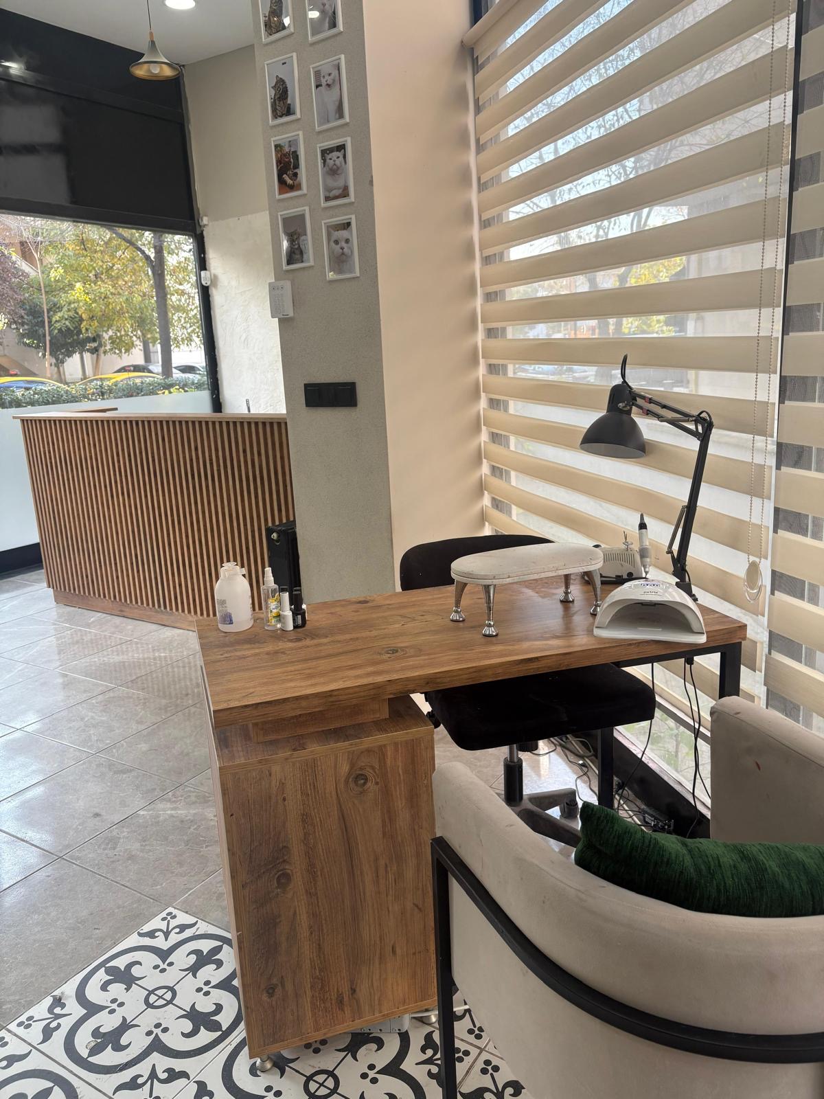 Görünürlüğü ve Prestiji Lokasyonda Yüksek Devren Kiralık Dükkan - 15