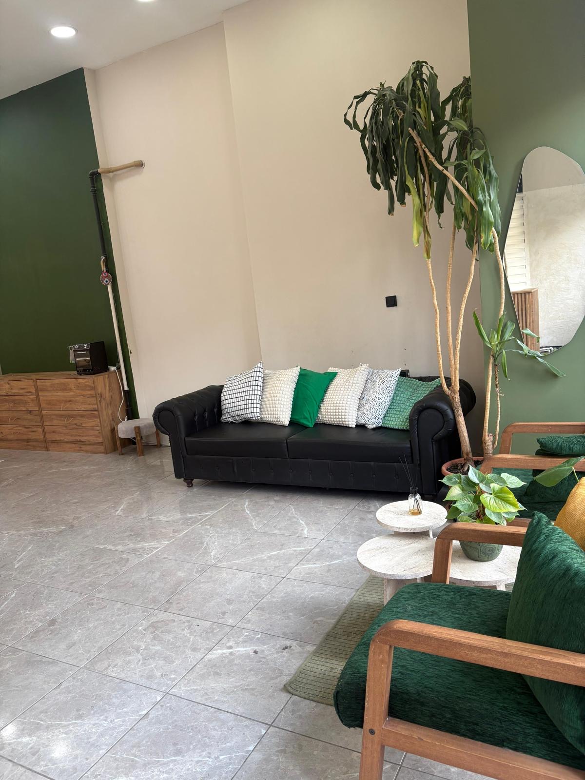 Görünürlüğü ve Prestiji Lokasyonda Yüksek Devren Kiralık Dükkan - 13