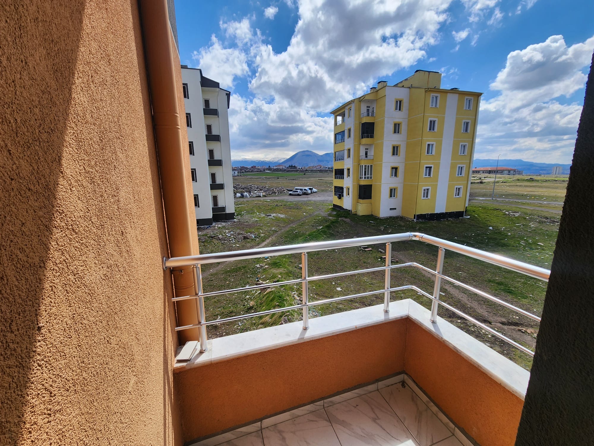 YAŞAR GYO | TAVLUSUN MAHALLESİ'NDE 3+1 KİRALIK DAİRE - 9