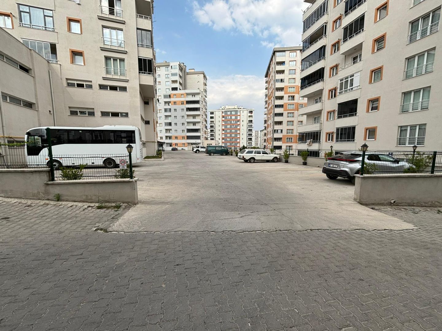 ERKİLET OSMANGAZİ MAHALLESİN DE 4+1 SATILIK DAİRE - 2