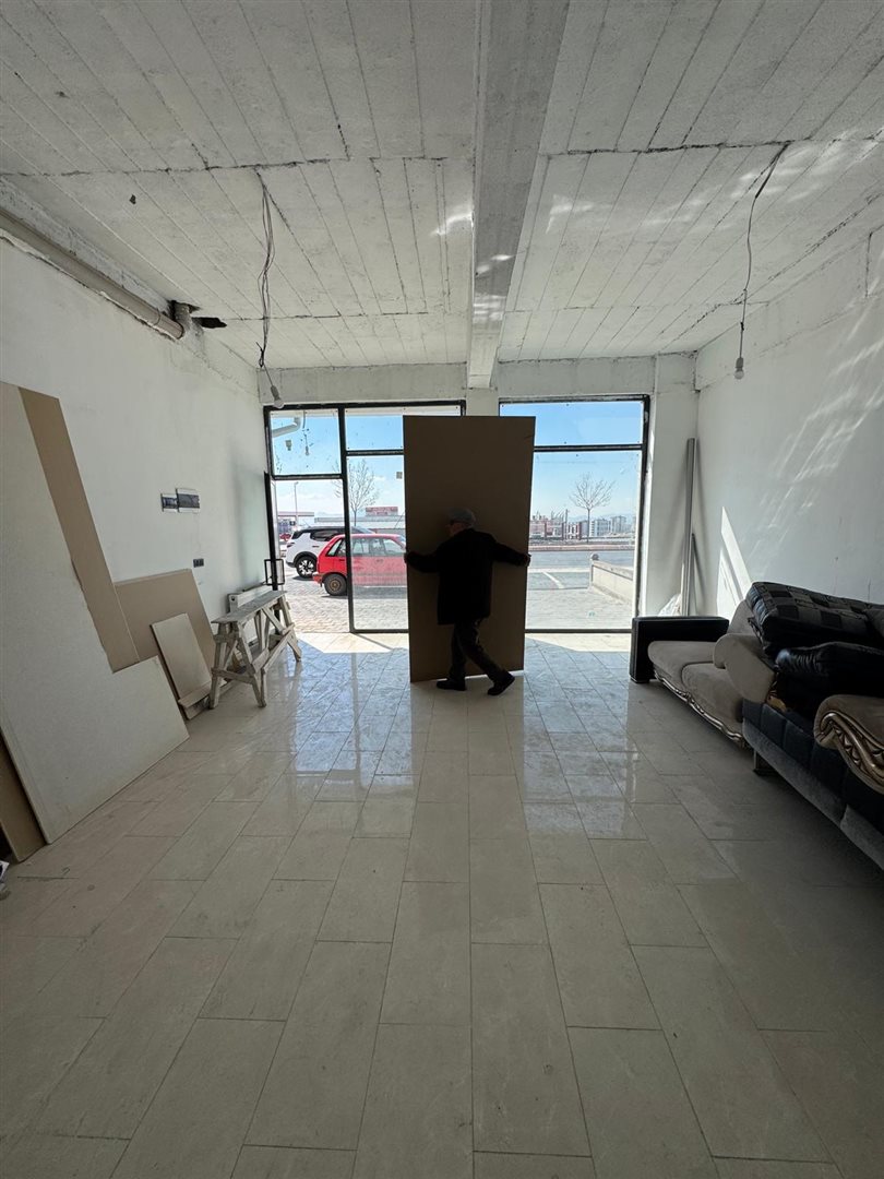ŞİRİNTEPE MALAZGİRT BULV. ÜZERİNDE SIFIR 40 M2  KİRALIK DÜKKAN - 2
