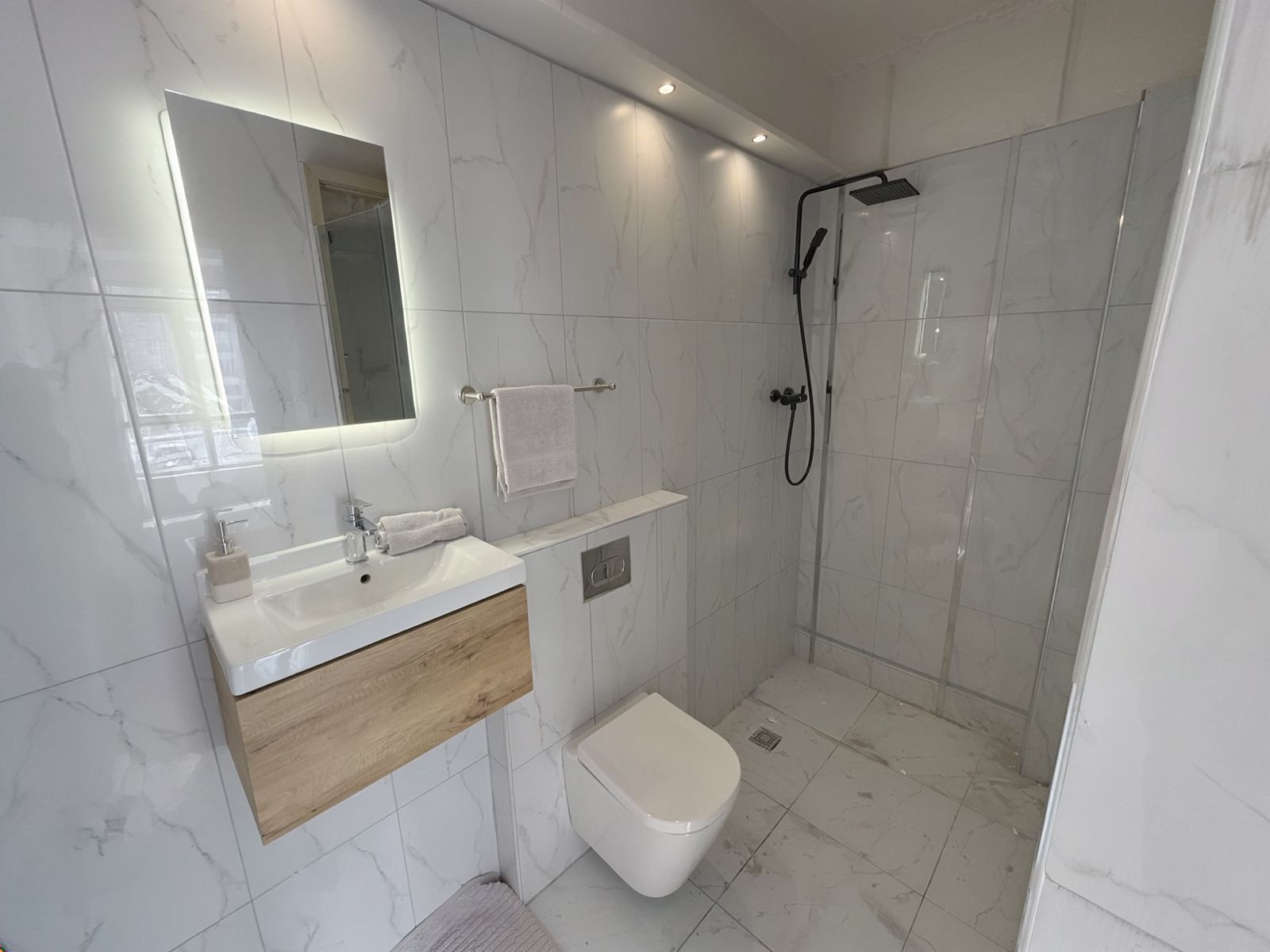 YEŞİLYURT’DA 175M2 3+1 SATLIK SIFIR DAİRE TAKAS - VADE İMKANLARIYLA - 12
