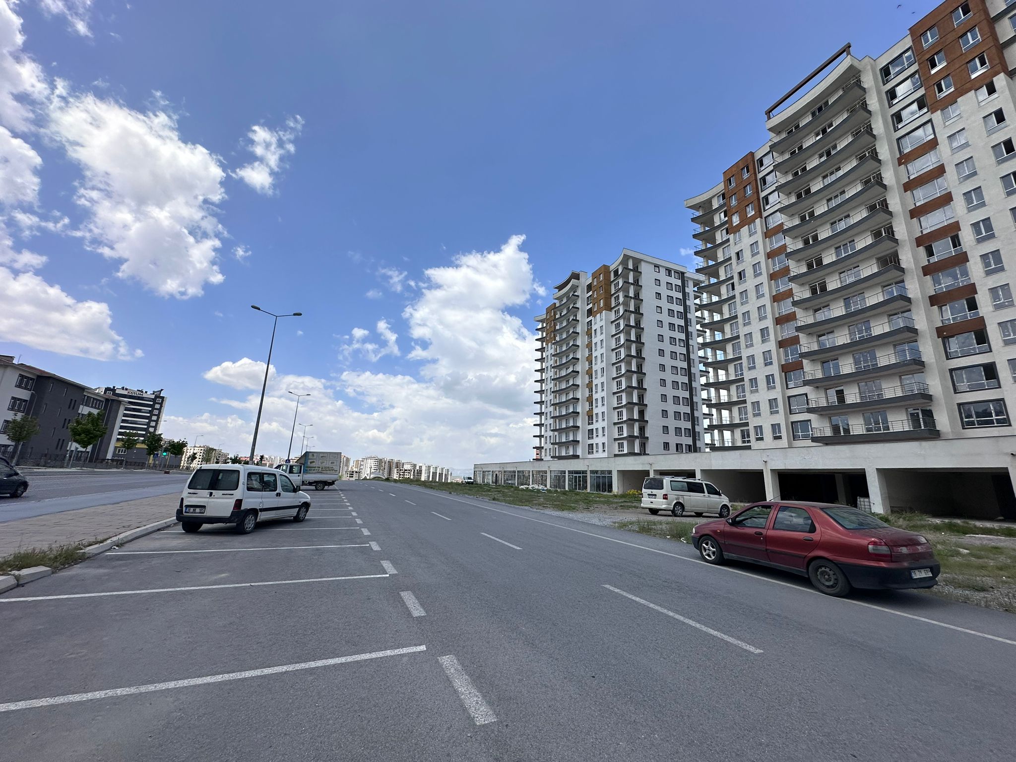 YEŞİLYURT’DA 175M2 3+1 SATLIK SIFIR DAİRE TAKAS - VADE İMKANLARIYLA - 2