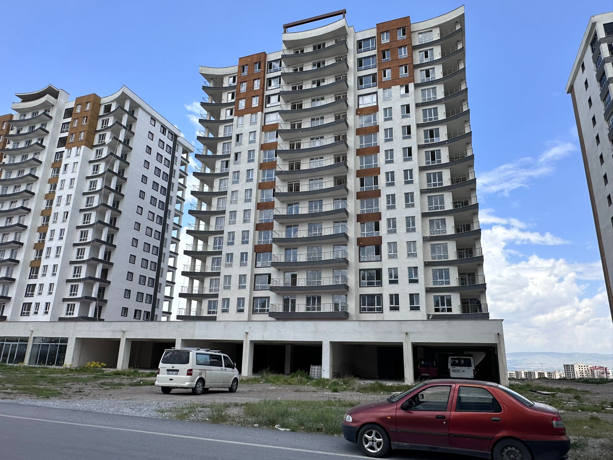 YEŞİLYURT’DA 175M2 3+1 SATLIK SIFIR DAİRE TAKAS - VADE İMKANLARIYLA - 3