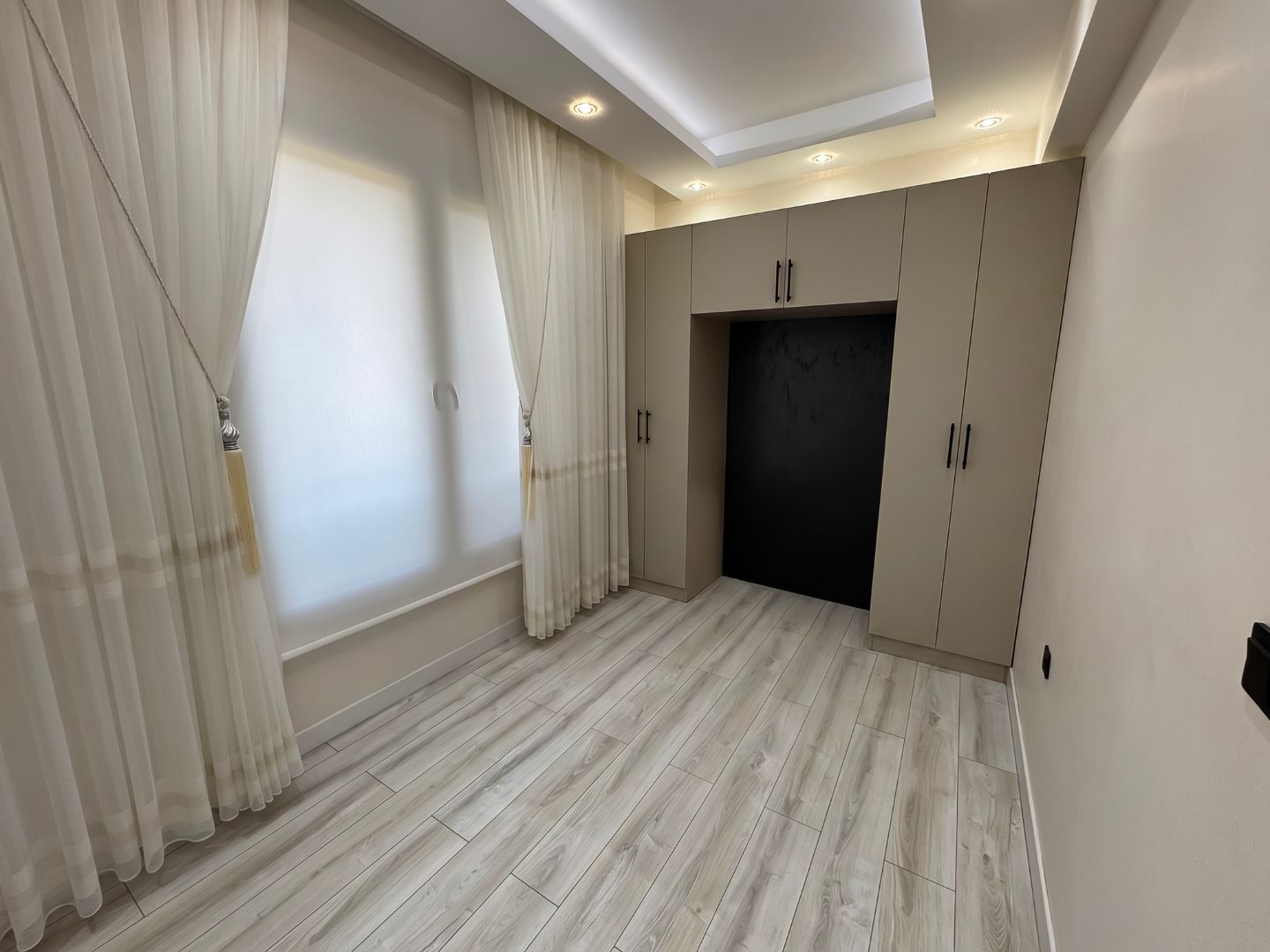 KIRANARDI'NDA LÜKS 5+1 | 403 m² ARSA ÜZERİNDE | YERDEN ISITMALI, KIŞ BAHÇELİ MÜSTAKİL VİLLA - 17
