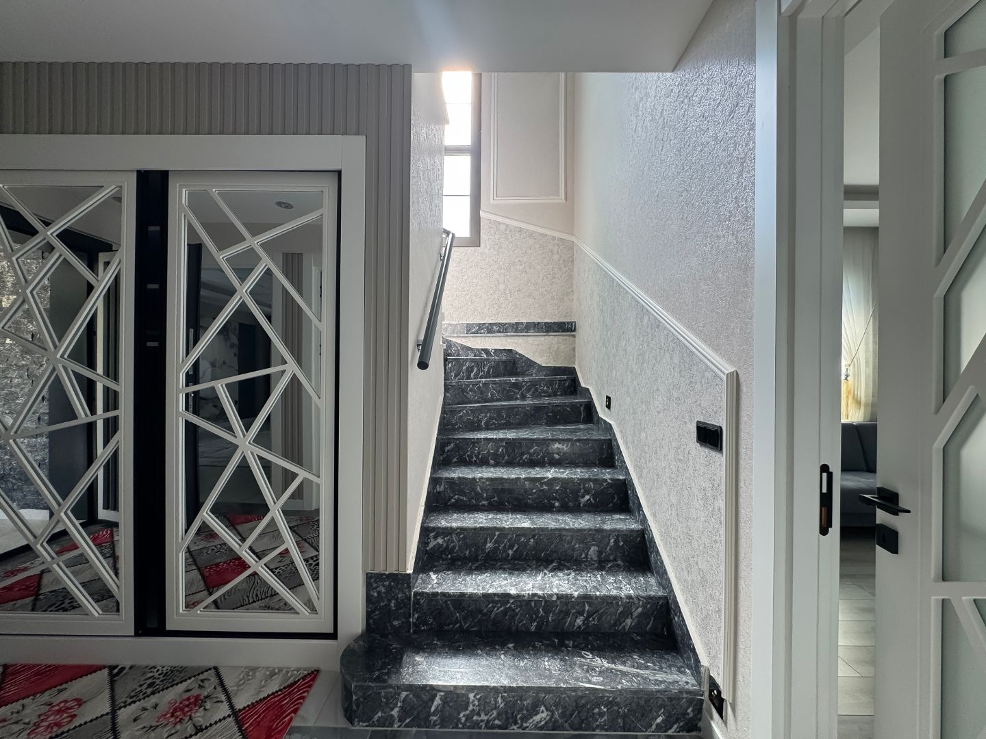 KIRANARDI'NDA LÜKS 5+1 | 403 m² ARSA ÜZERİNDE | YERDEN ISITMALI, KIŞ BAHÇELİ MÜSTAKİL VİLLA - 15