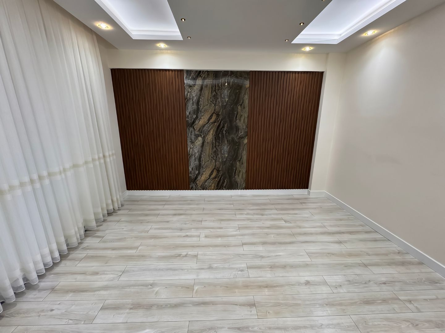 KIRANARDI'NDA LÜKS 5+1 | 403 m² ARSA ÜZERİNDE | YERDEN ISITMALI, KIŞ BAHÇELİ MÜSTAKİL VİLLA - 21