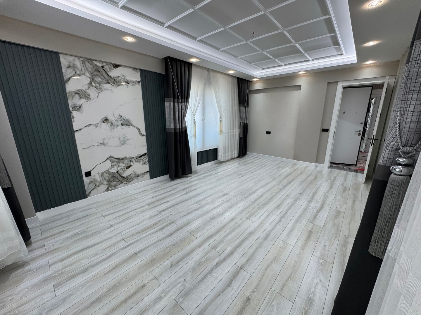 KIRANARDI'NDA LÜKS 5+1 | 403 m² ARSA ÜZERİNDE | YERDEN ISITMALI, KIŞ BAHÇELİ MÜSTAKİL VİLLA - 4
