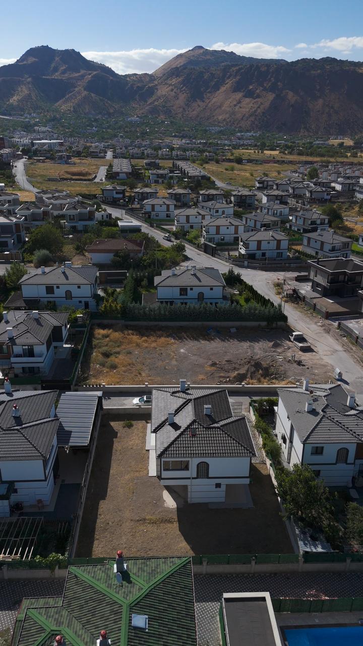 EĞRİBUCAK ERKAY VİLLALARI’NDA 600 m² ARSA | 5,5+1 BAĞIMSIZ LÜKS VİLLA | SIFIR & MESKENLİ - 14