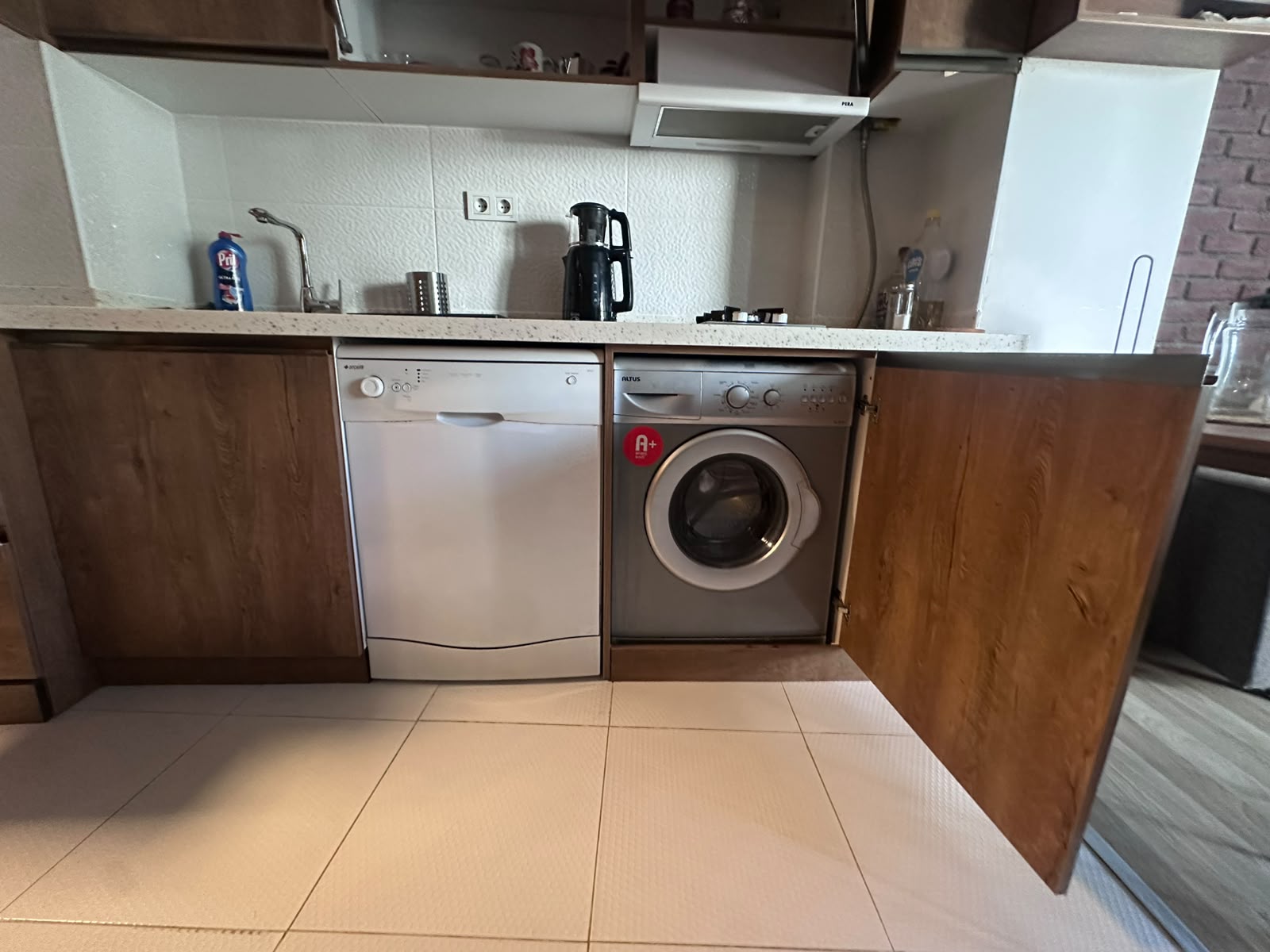 YAŞAR GYO | Beyoğlu'nun Merkezinde Full Eşyalı Kiralık Daire Fırsatı - 3