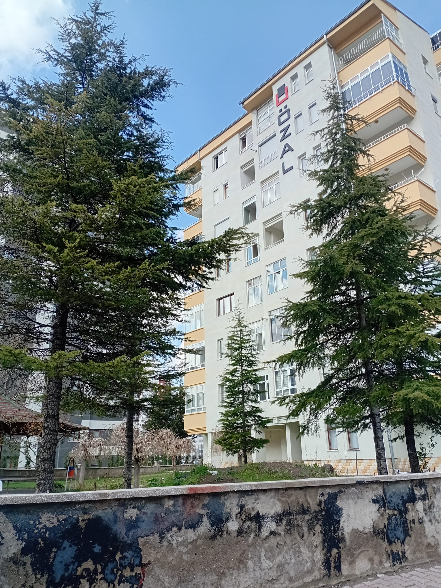 YAŞAR GYO| HAVAALANI YOL ÜZERİ SATILIK DUBLEKS DAİRE