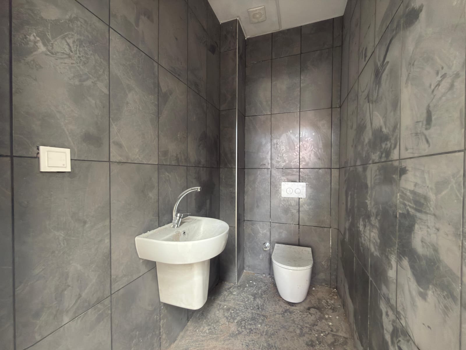 YAŞAR GYO| DEMİRCİLER SİTESİNDE 100 m² SATILIK DÜKKAN - 11