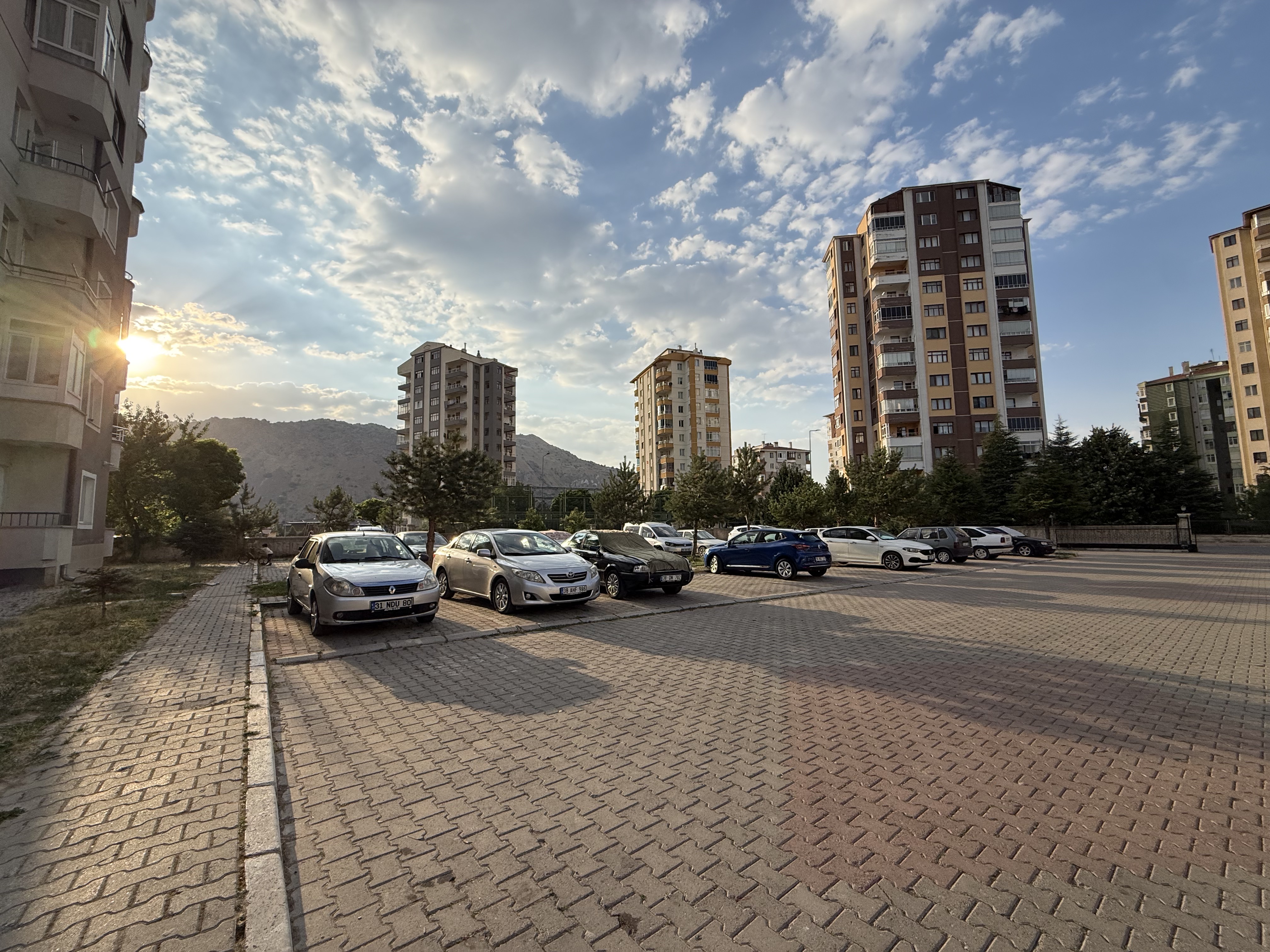 ALTINOLUK'TA 3+1 İÇİ YAPILI SATILIK DAİRE - 35