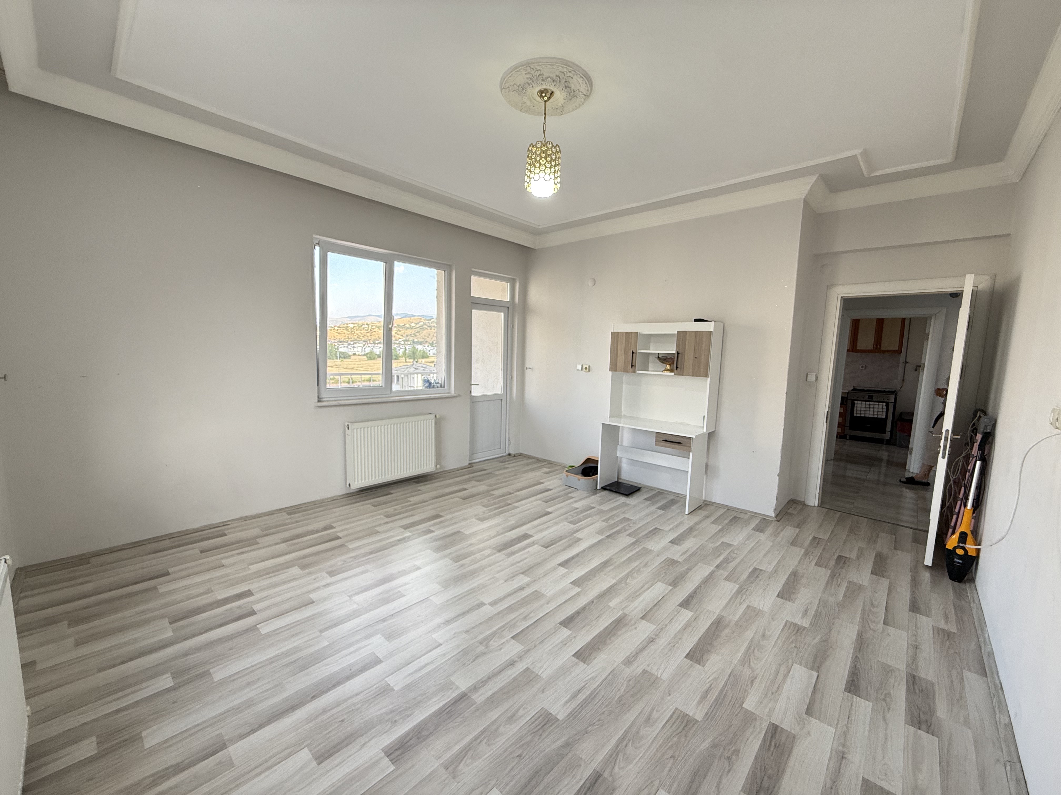 ALTINOLUK'TA 3+1 İÇİ YAPILI SATILIK DAİRE - 11