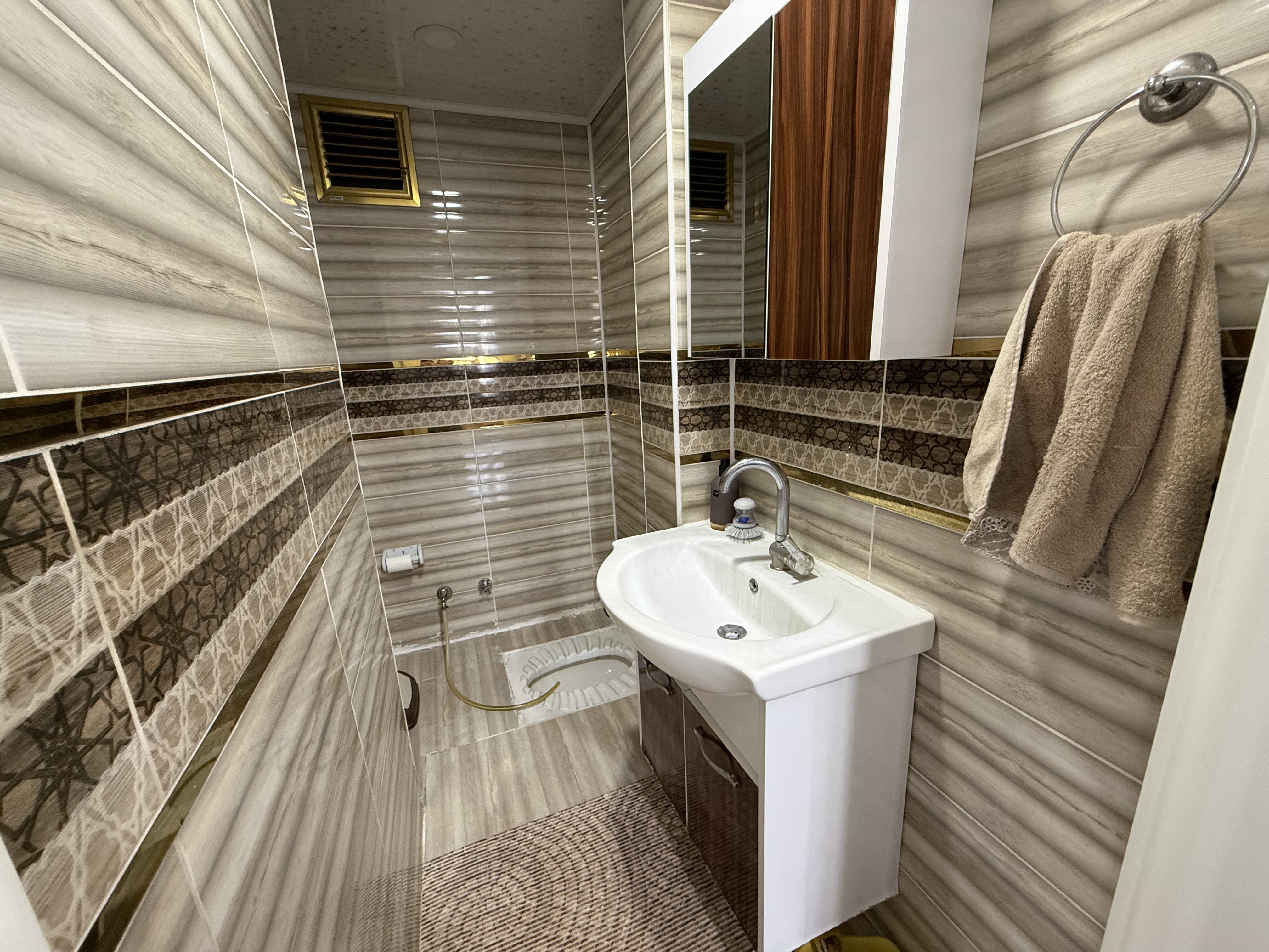 ALTINOLUK'TA 3+1 İÇİ YAPILI SATILIK DAİRE - 25