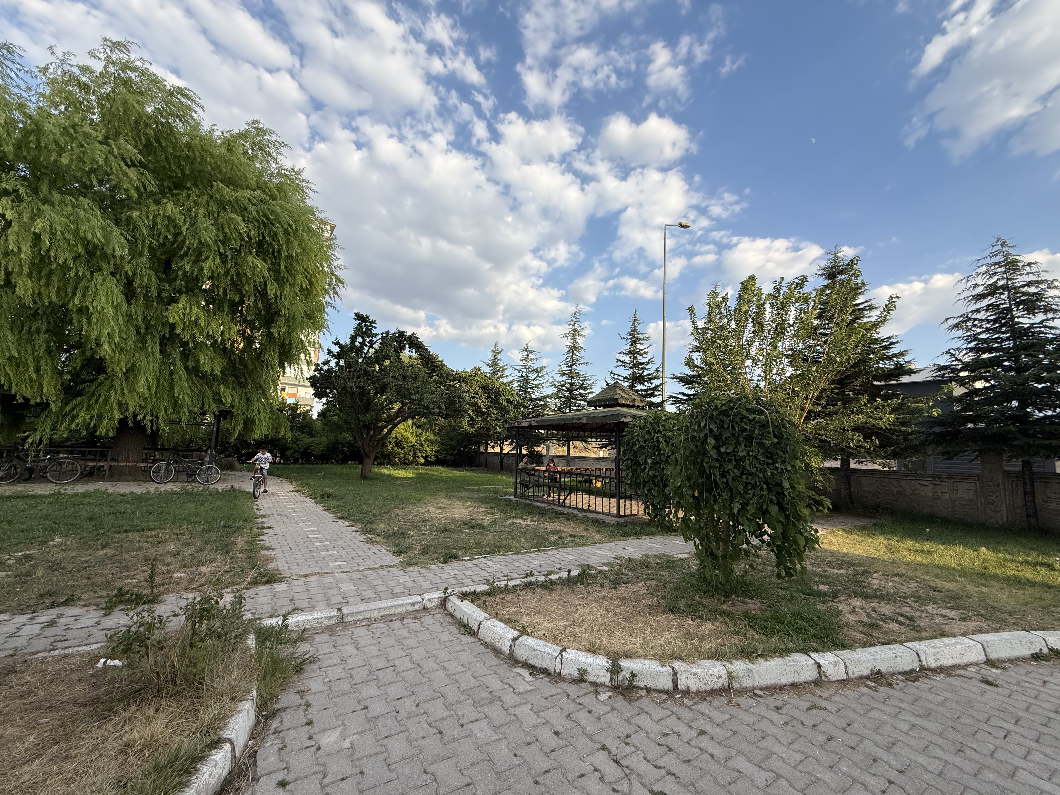 ALTINOLUK'TA 3+1 İÇİ YAPILI SATILIK DAİRE - 32