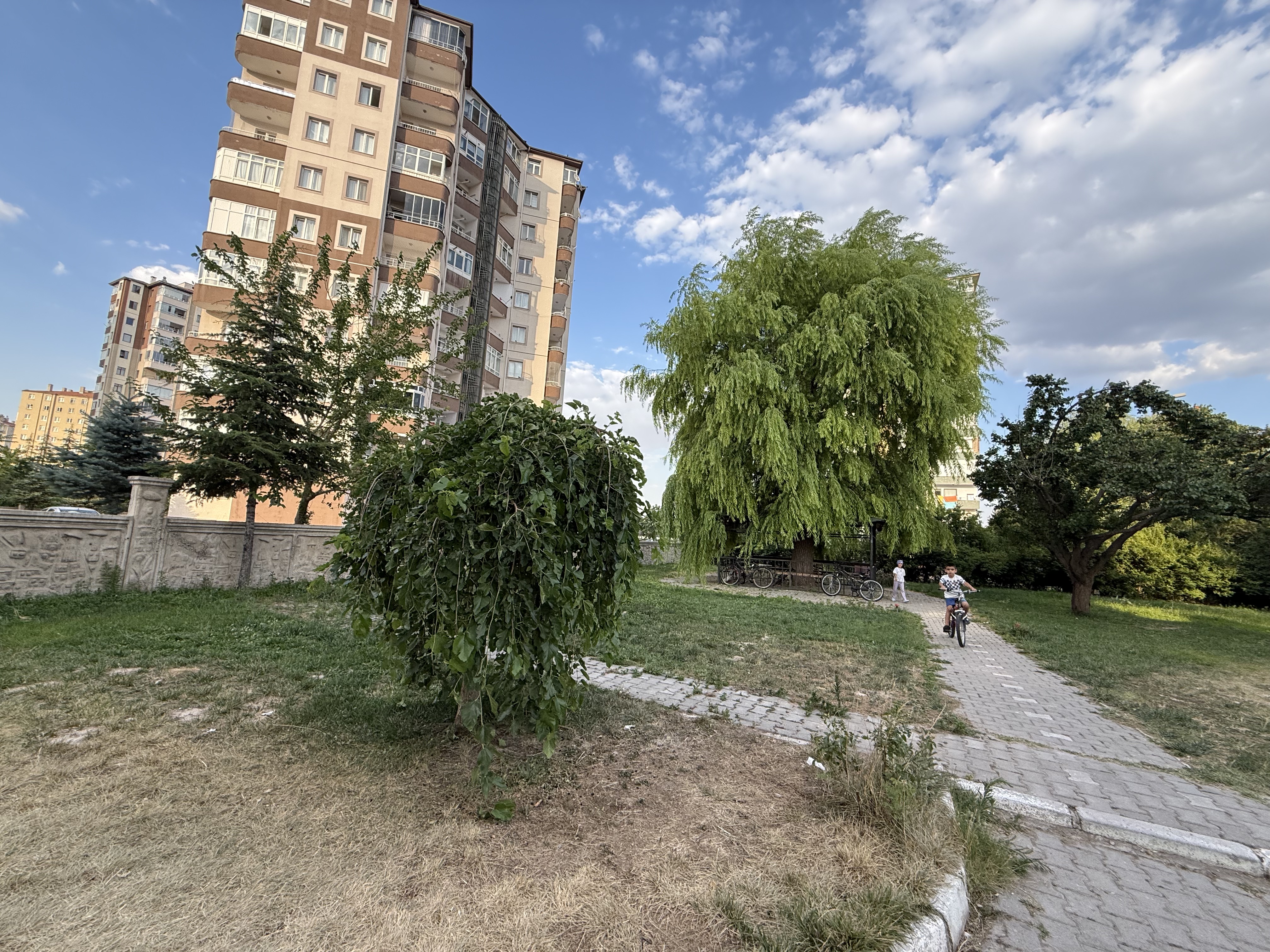 ALTINOLUK'TA 3+1 İÇİ YAPILI SATILIK DAİRE - 33