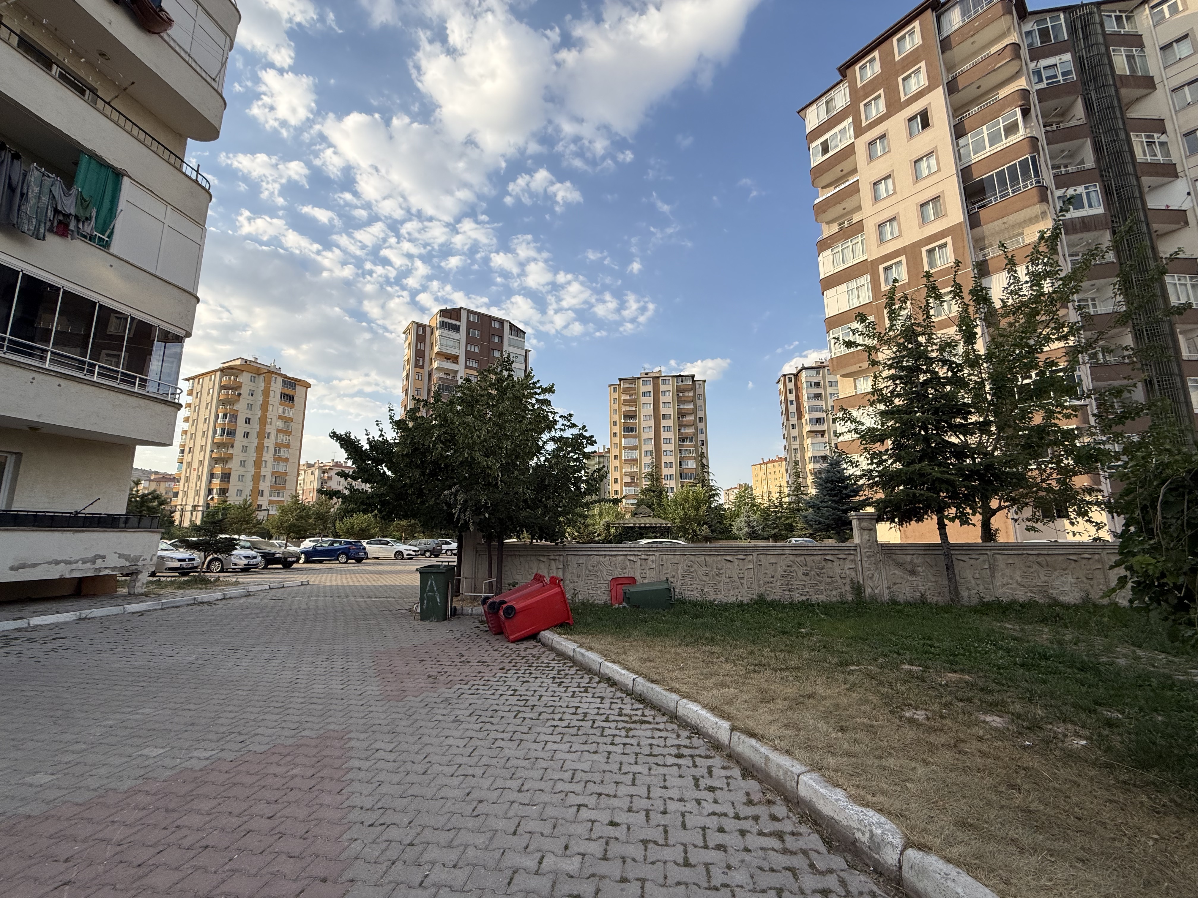 ALTINOLUK'TA 3+1 İÇİ YAPILI SATILIK DAİRE - 34