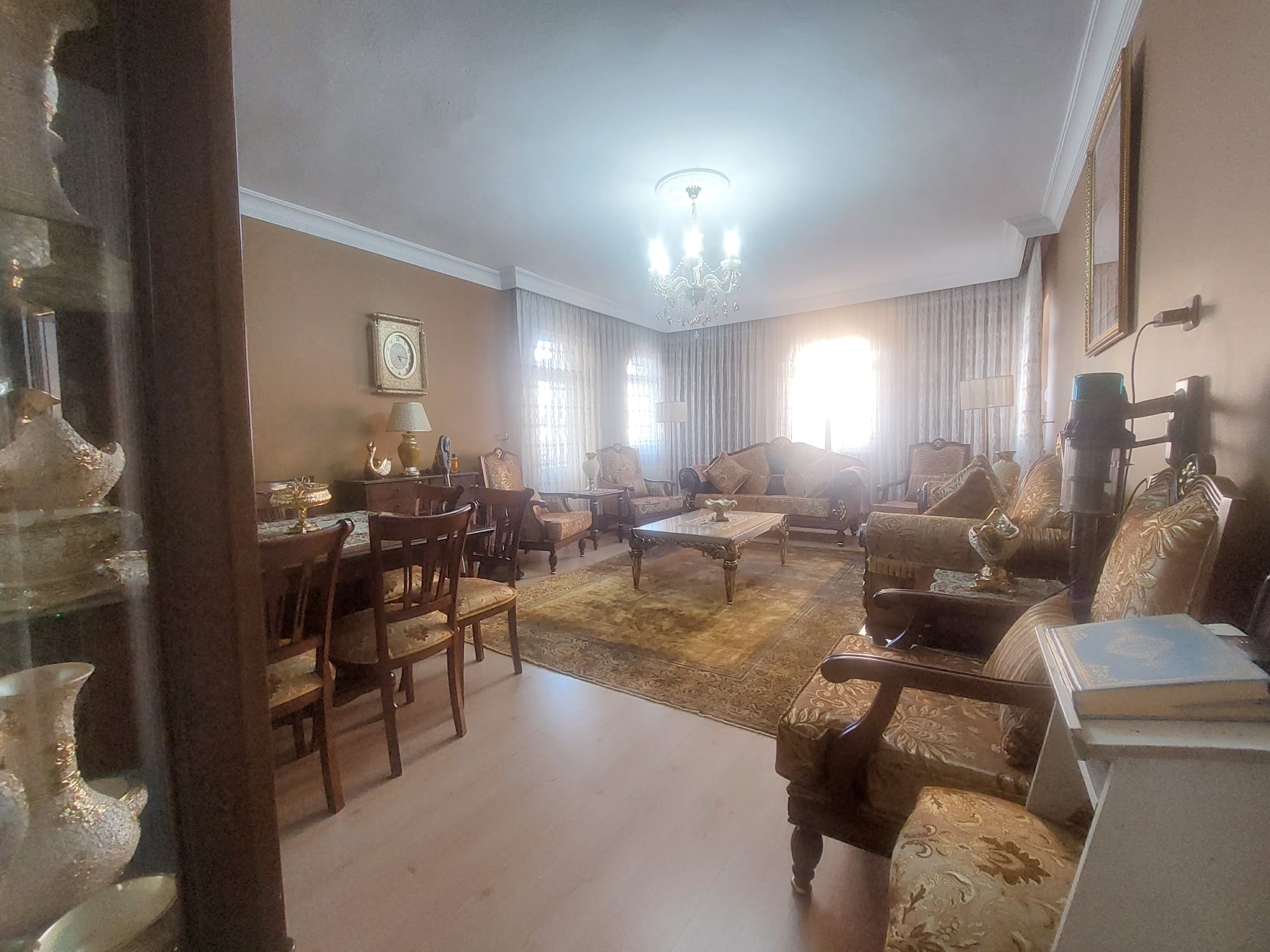 ESENYURT ANA CADDE ÜZERİ YENİLENMİŞ GENİŞ SATILIK DAİRE - 5
