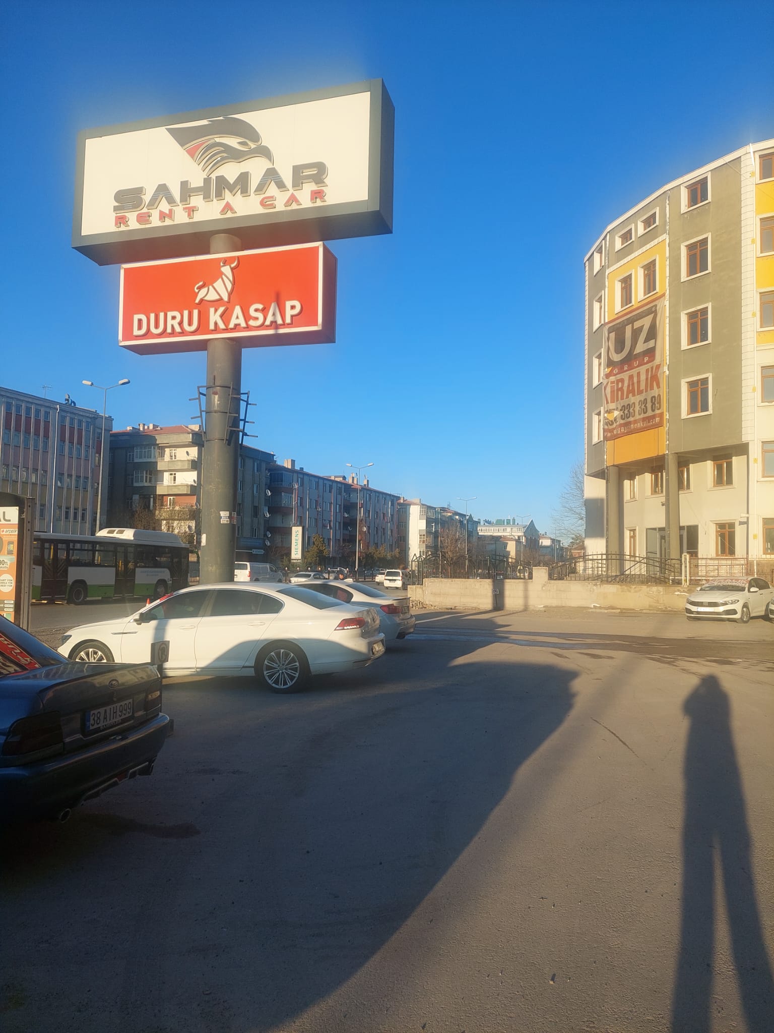 ESENYURT ANA CADDE ÜZERİ YENİLENMİŞ GENİŞ SATILIK DAİRE - 28