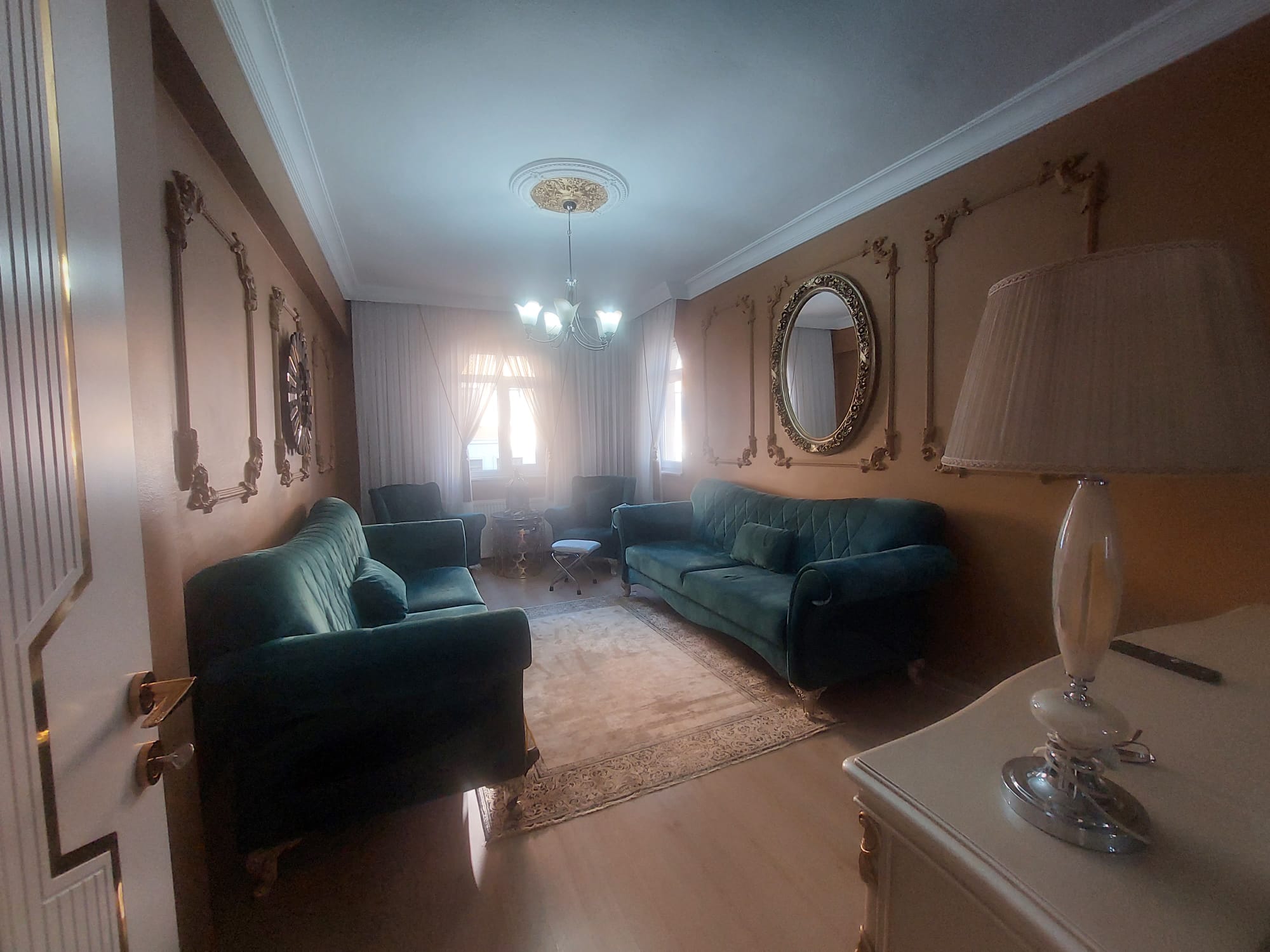 ESENYURT ANA CADDE ÜZERİ YENİLENMİŞ GENİŞ SATILIK DAİRE - 15
