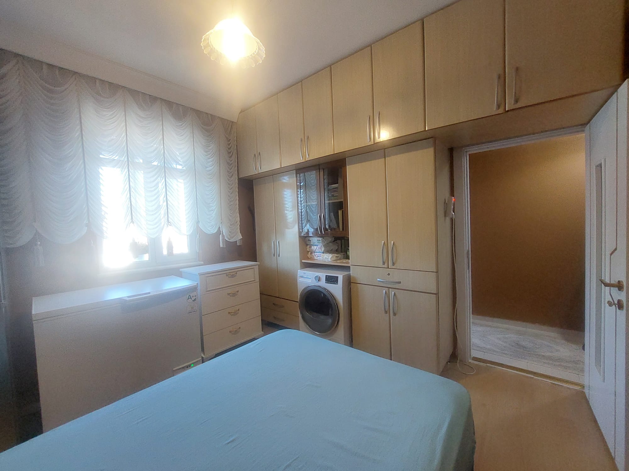 ESENYURT ANA CADDE ÜZERİ YENİLENMİŞ GENİŞ SATILIK DAİRE - 13