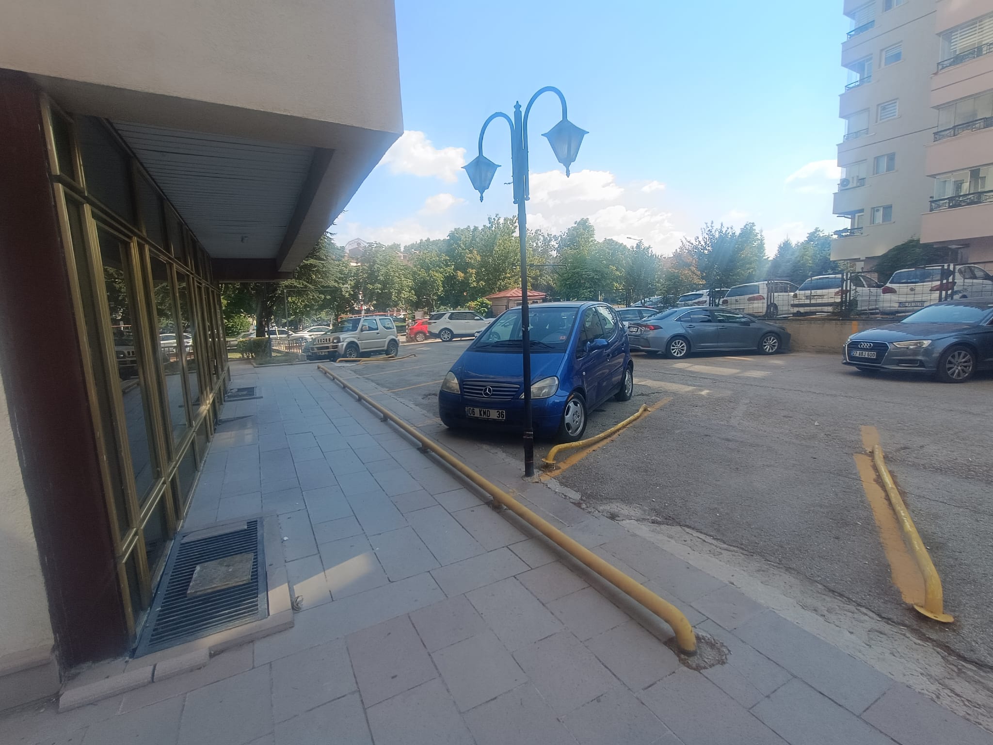 EMEK'TE ŞENYUVA TUSSO BLOKLARINDA KİRALIK OFİS/DÜKKAN - 11