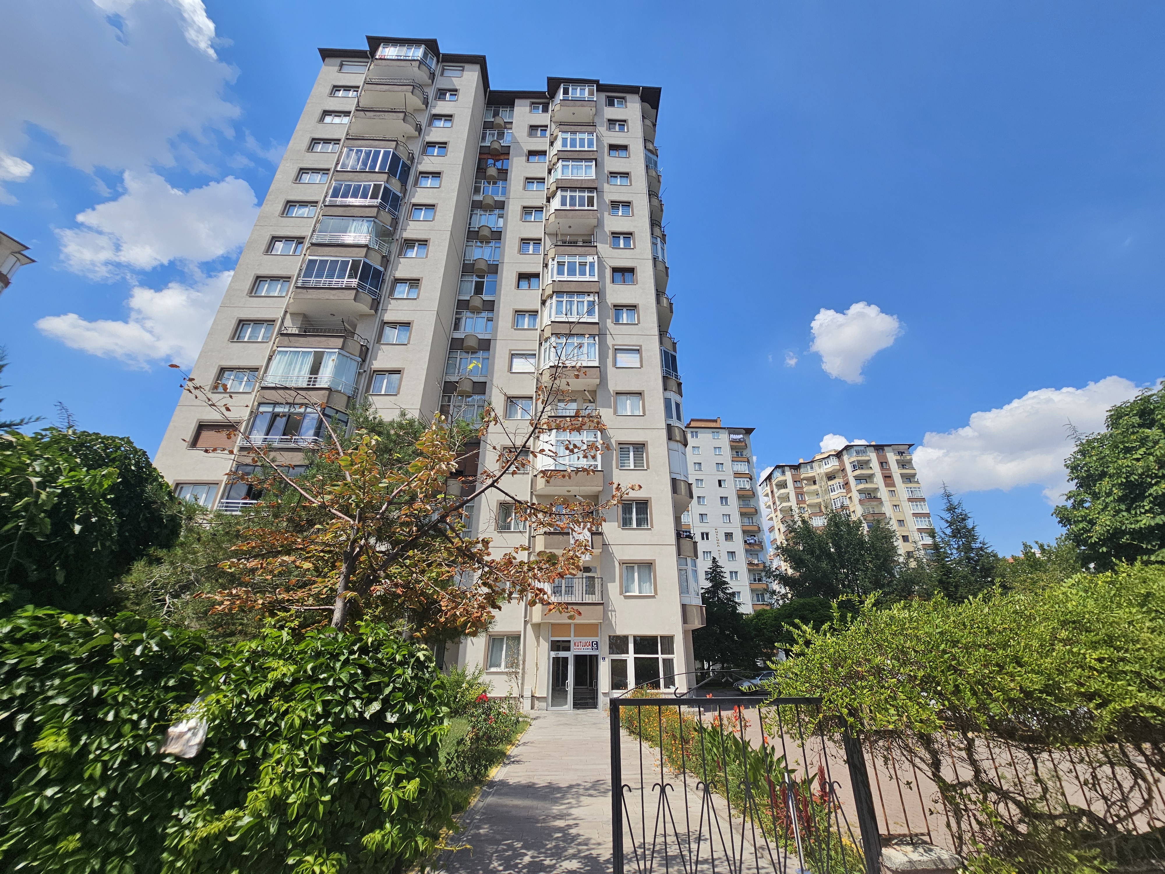 BARBAROS MH. 2+1 KOMBİLİ DAİRE