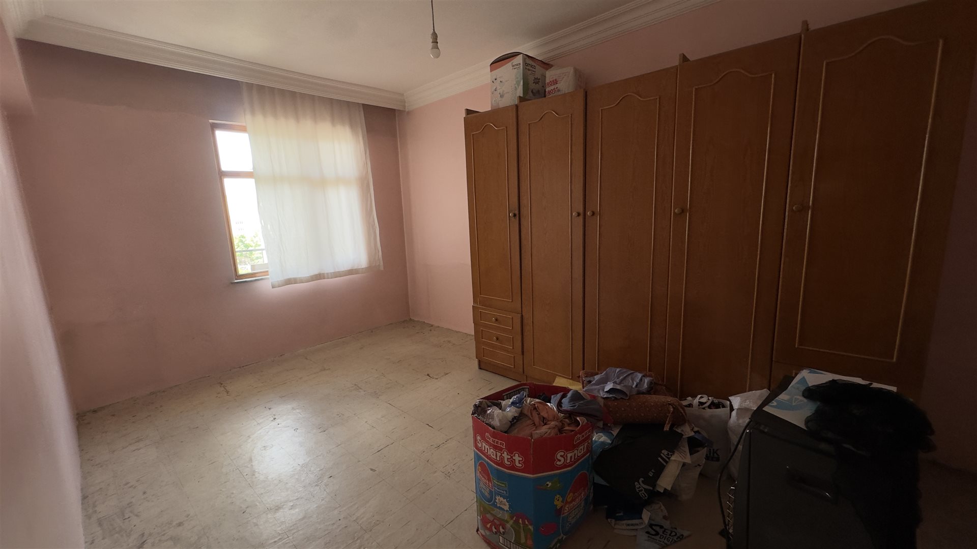 HÜRRİYET DE CADDE ÜZERİ ÇORAKÇILAR MERKEZ DE KİRALIK 3+1 DAİRE - 6