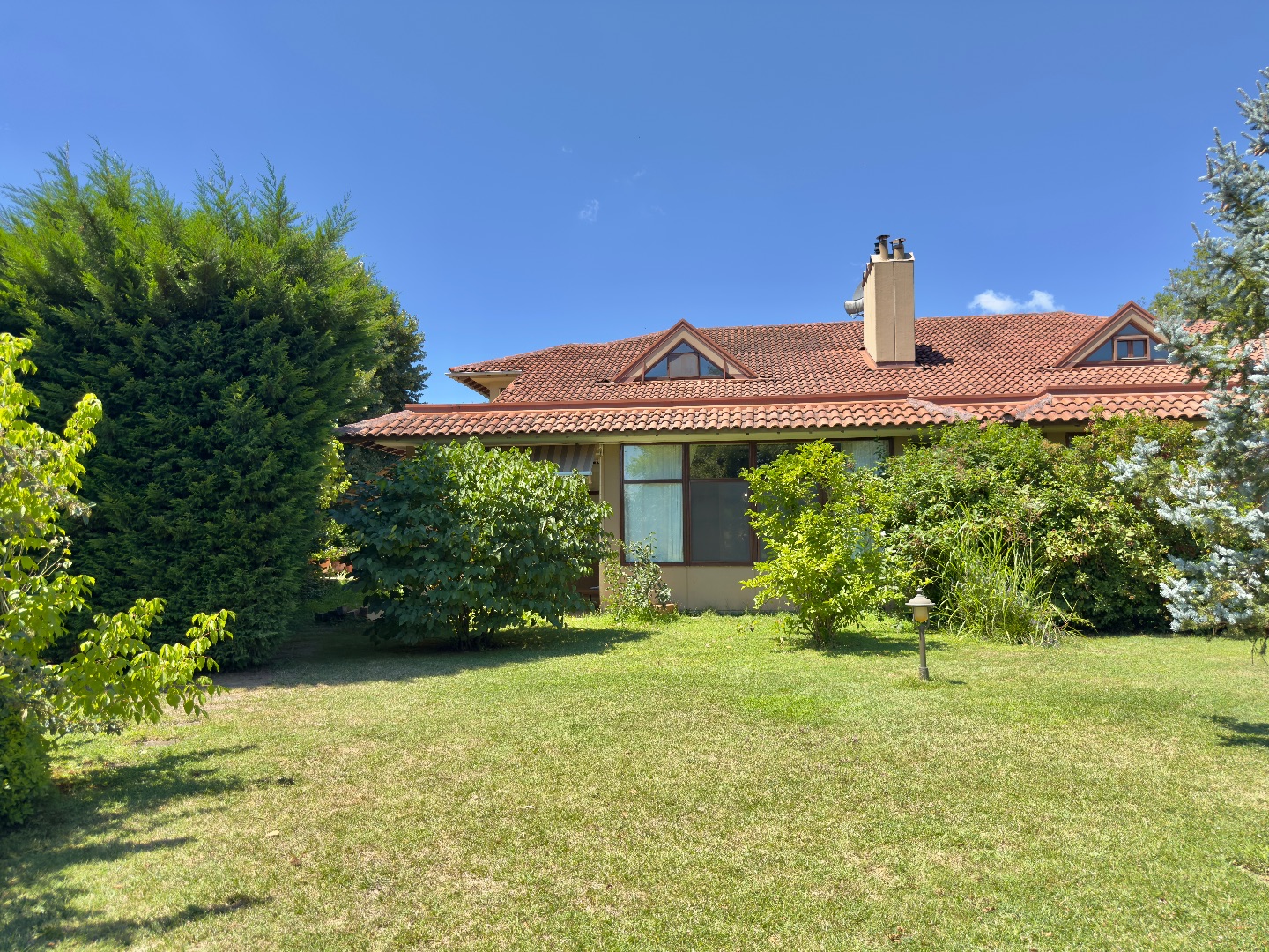 Prestijli Site İçerisinde Satılık Lüks Villa