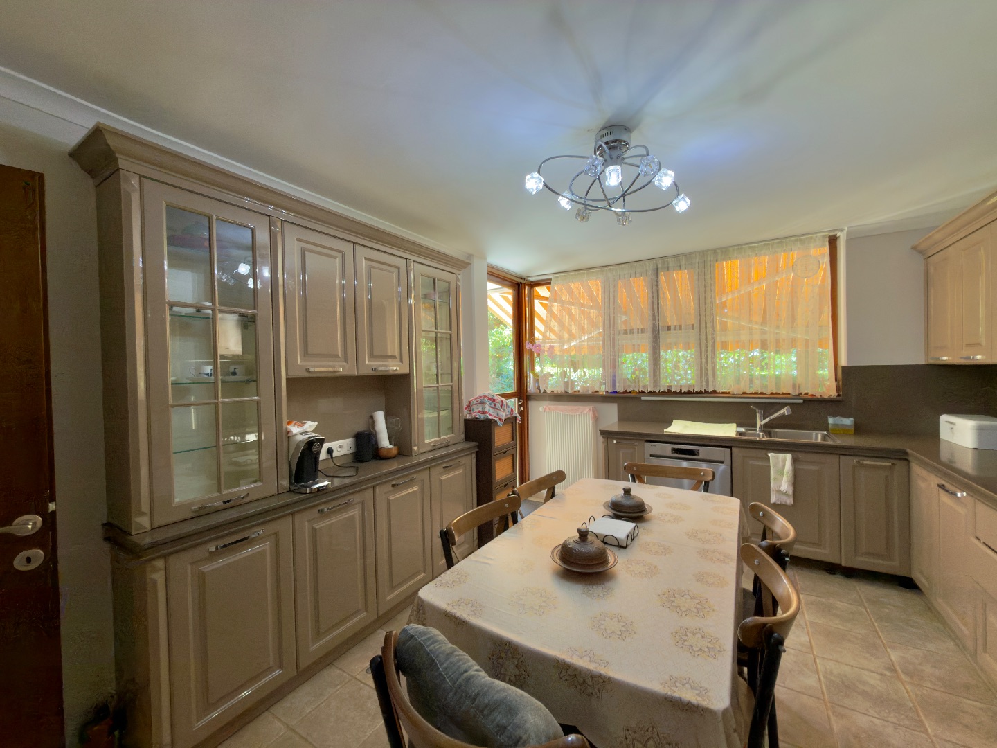 Prestijli Site İçerisinde Satılık Lüks Villa - 22