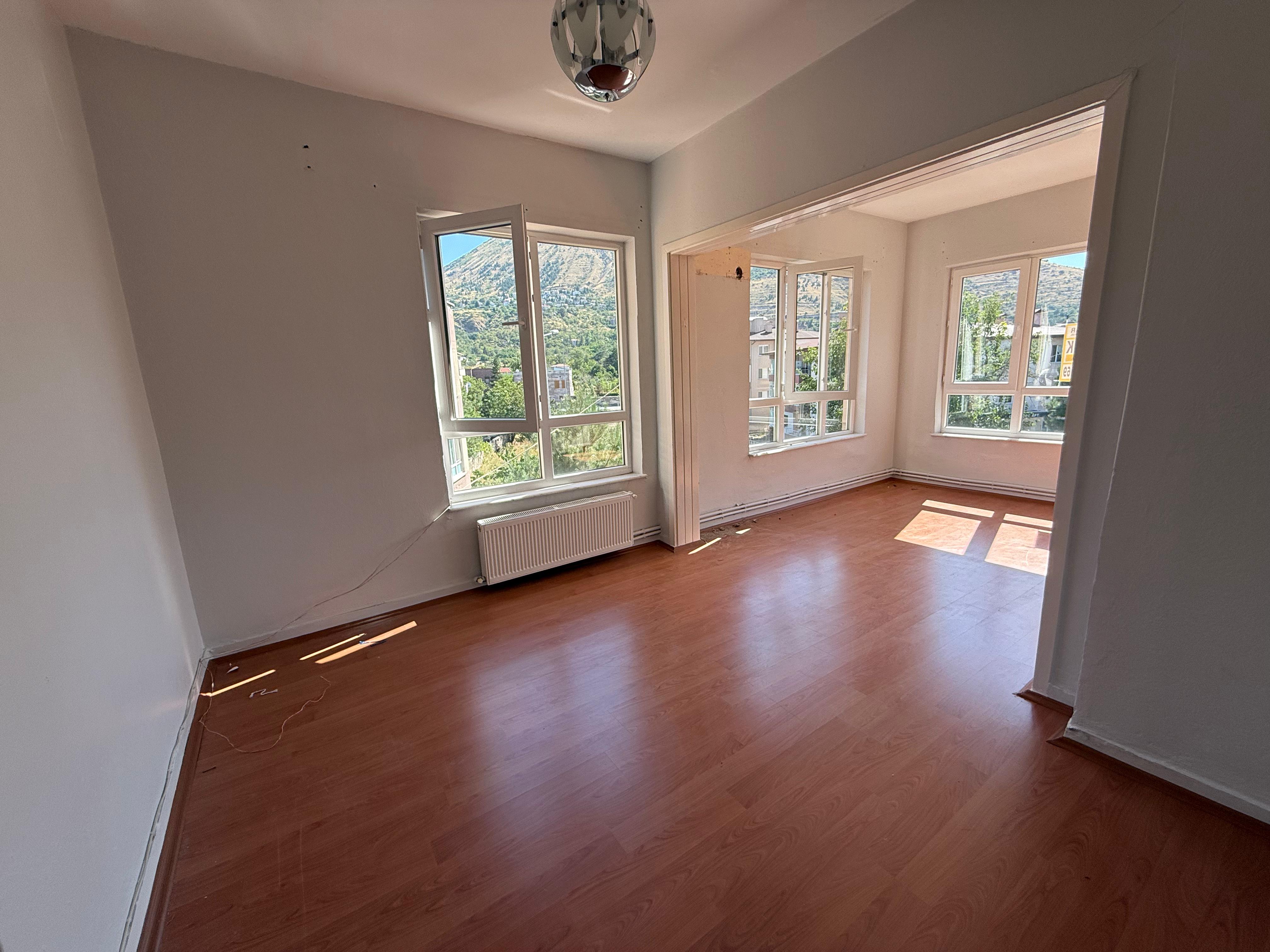 TALAS HARMAN'DA TERASLI BAHÇELİ 3+1 BAKIMLI KİRALIK DAİRE - 9
