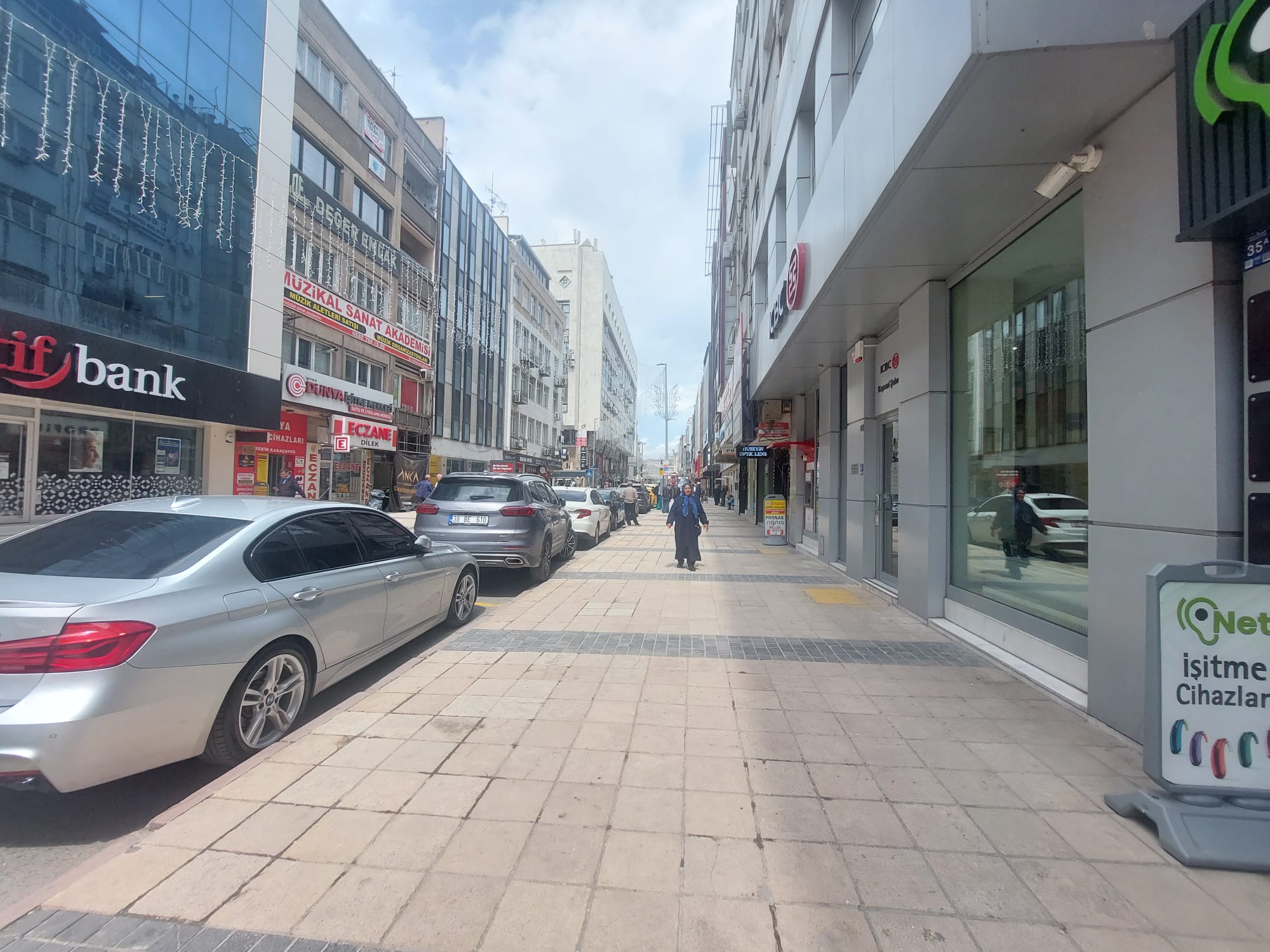 YAŞAR GYO| ÇARŞI MERKEZDE 27 MAYIS‘TA YATIRIMLIK SATILIK OFİS - 14