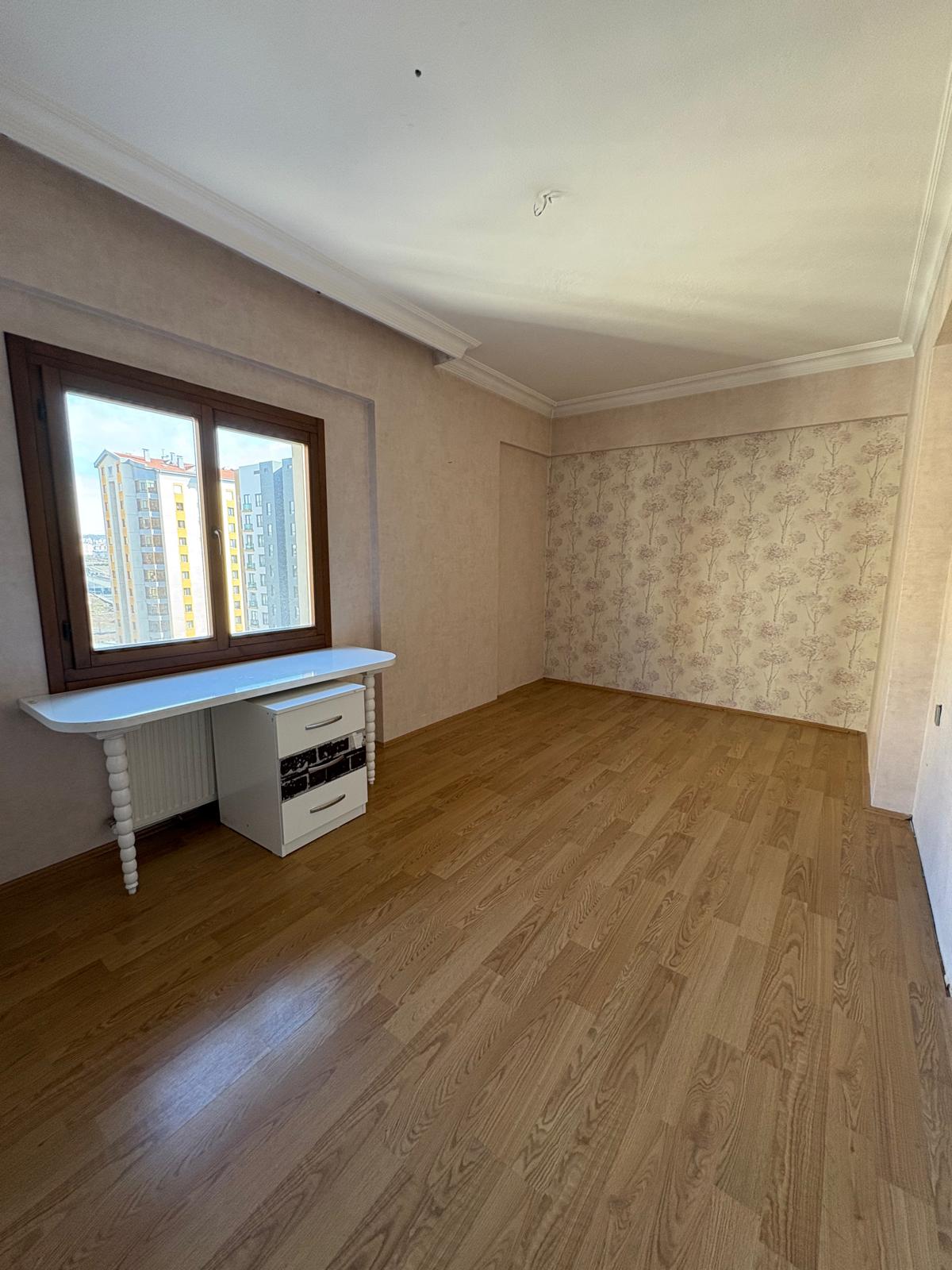 GÜLTEPE MAHALLESİNDE FULL YAPILI MANZARALI LÜKS DAİRE - 17