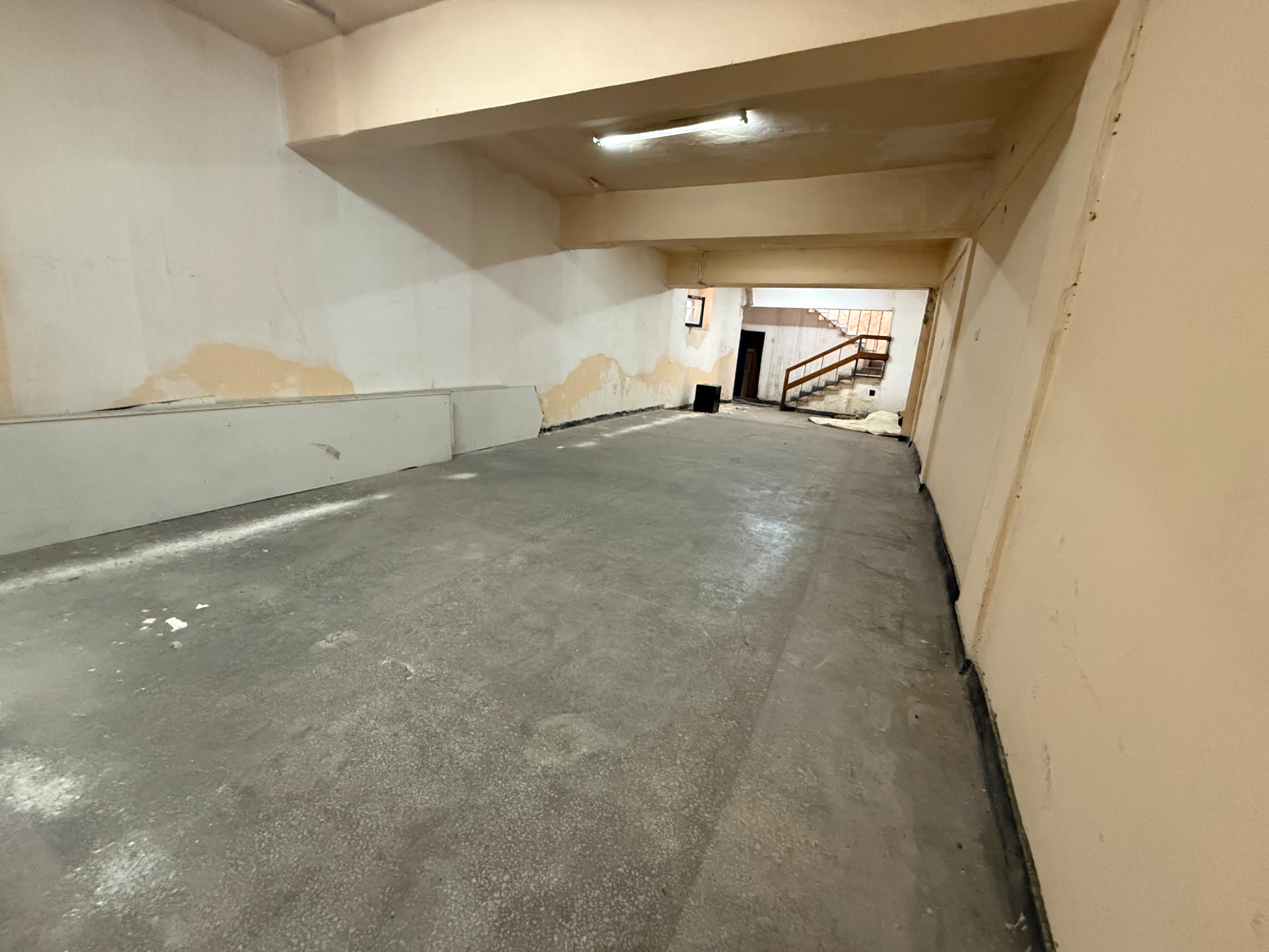 İSTASYON CADDESİNDE OKULUN DİBİNDE DEPOLU KİRALIK DÜKKAN - 10