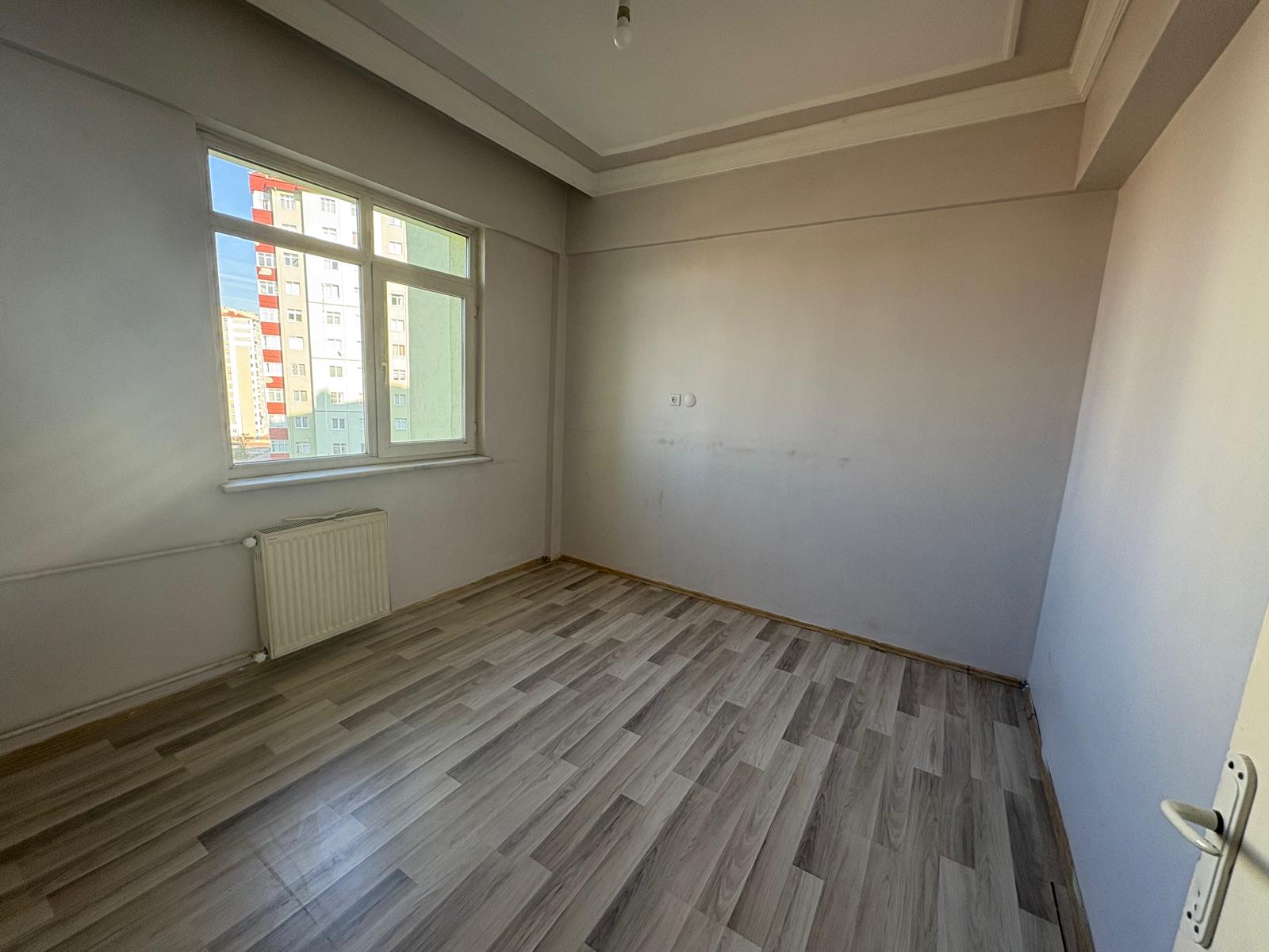 ŞEHİR MERKEZİNE YÜRÜME MESAFESİNDE MANZARALI 3+1 DAİRE - 11
