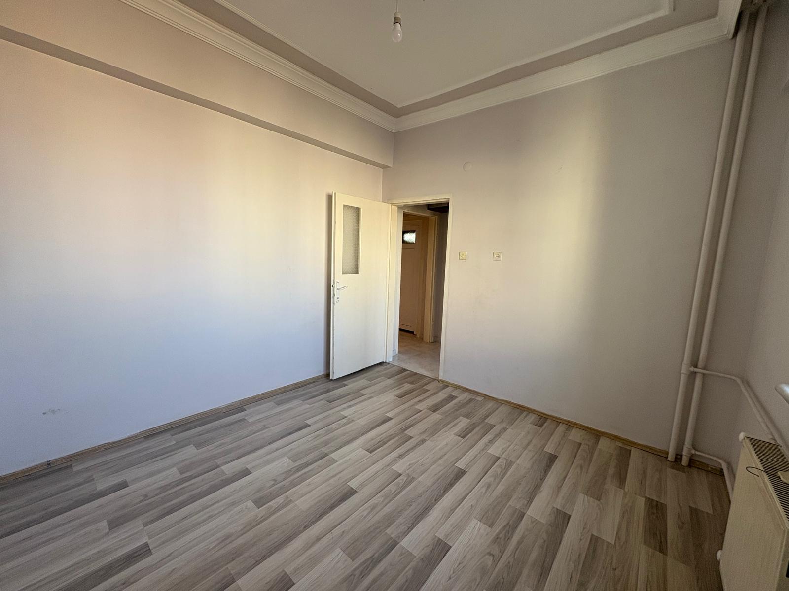 ŞEHİR MERKEZİNE YÜRÜME MESAFESİNDE MANZARALI 3+1 DAİRE - 5