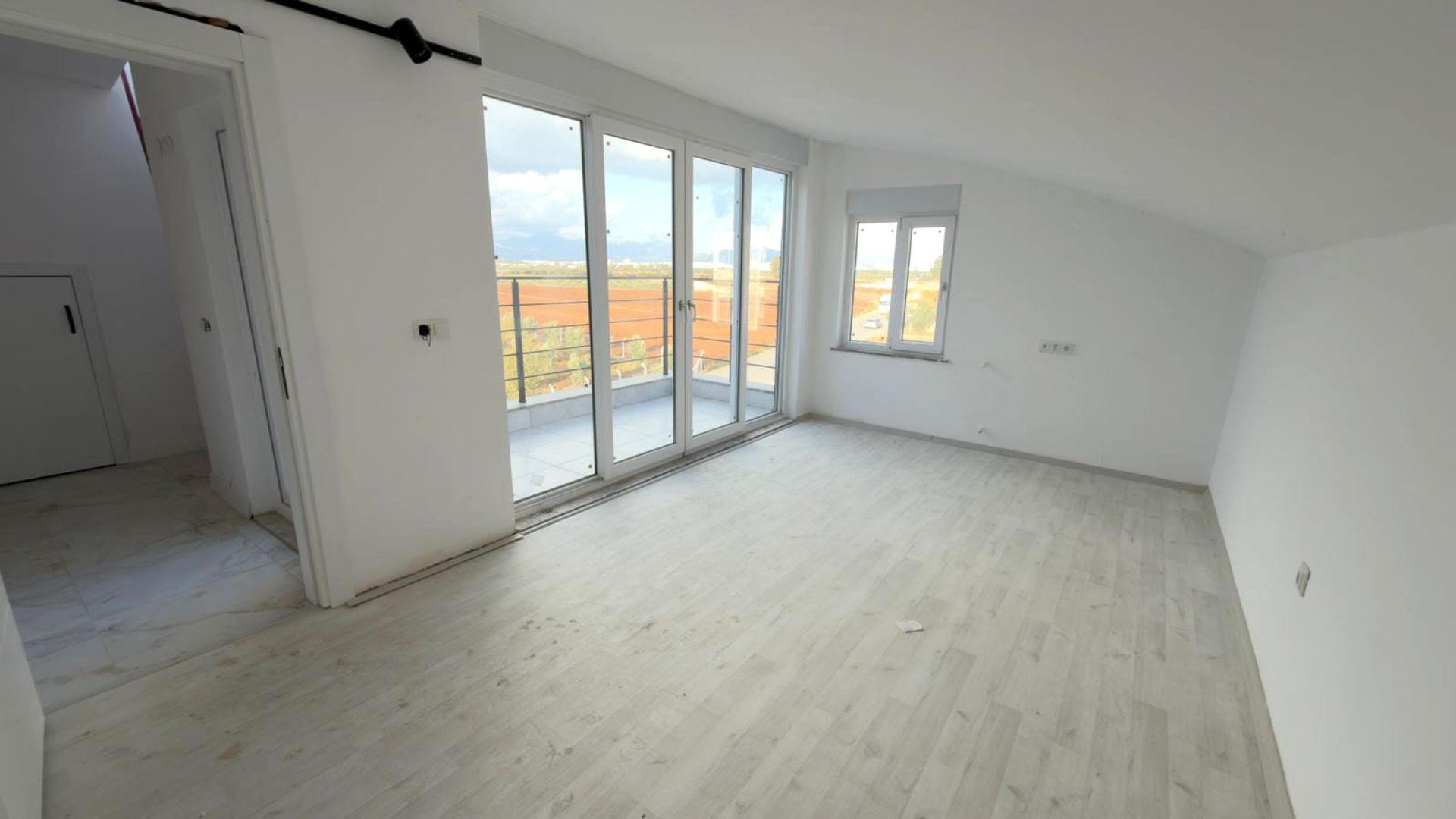 Müstakil fırsat triplex villa - 11