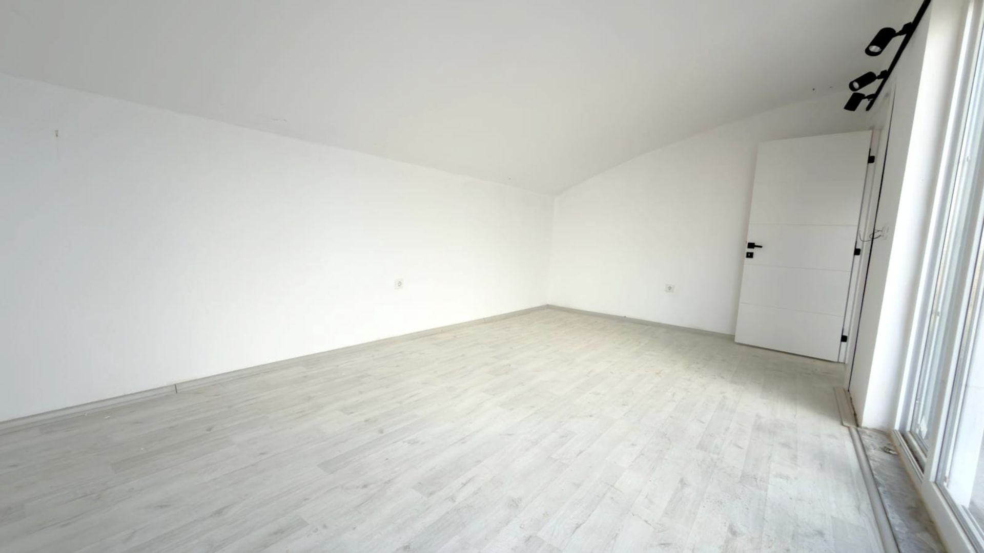 Müstakil fırsat triplex villa - 8