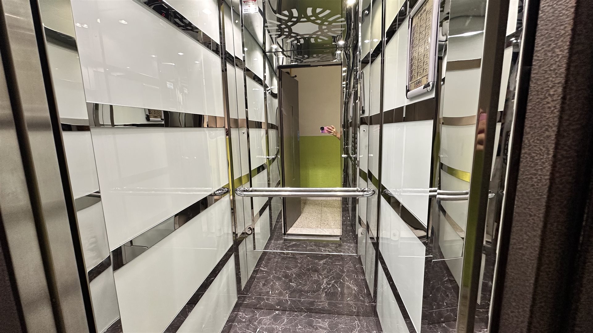KONAKLARDA, MİMARSİNAN CADDESİ ÜZERİNDE SATILIK 3+1 DAİRE - 7