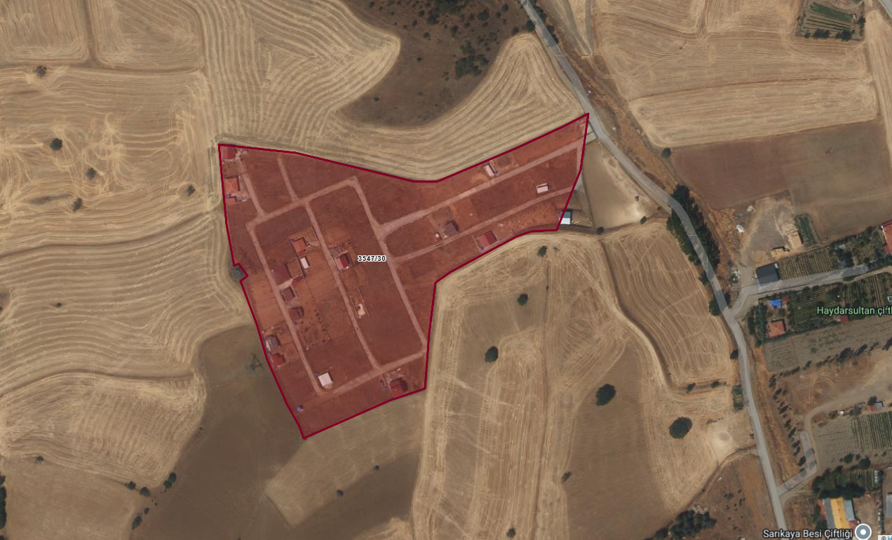AKYURT KARACALARDA 25 DÖNÜM İÇERİSİNDE 250M2 HİSSE - 2